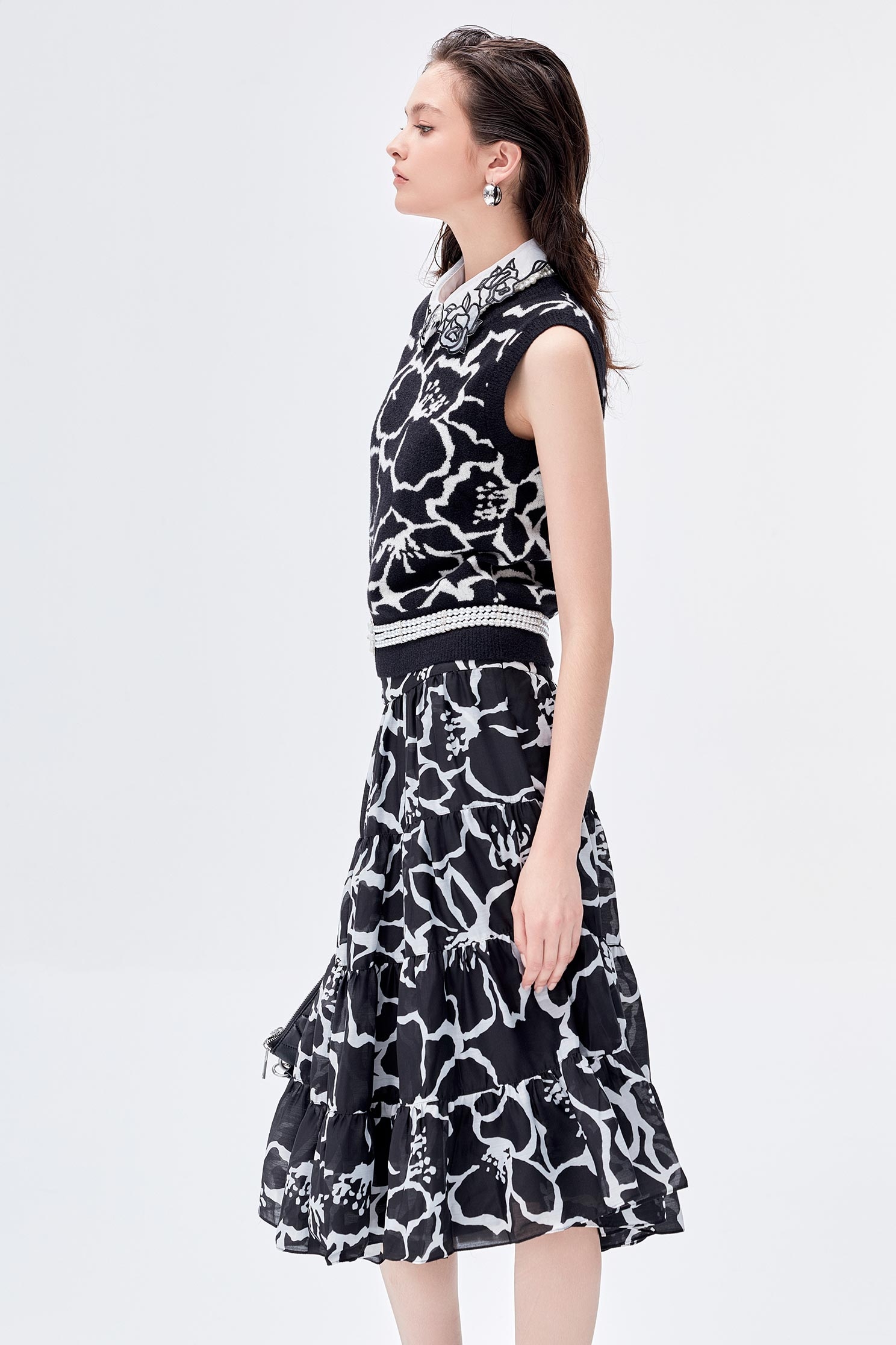 玫瑰花刺繡領片玫瑰花刺繡領片,刺繡,秋冬穿搭,花花世界