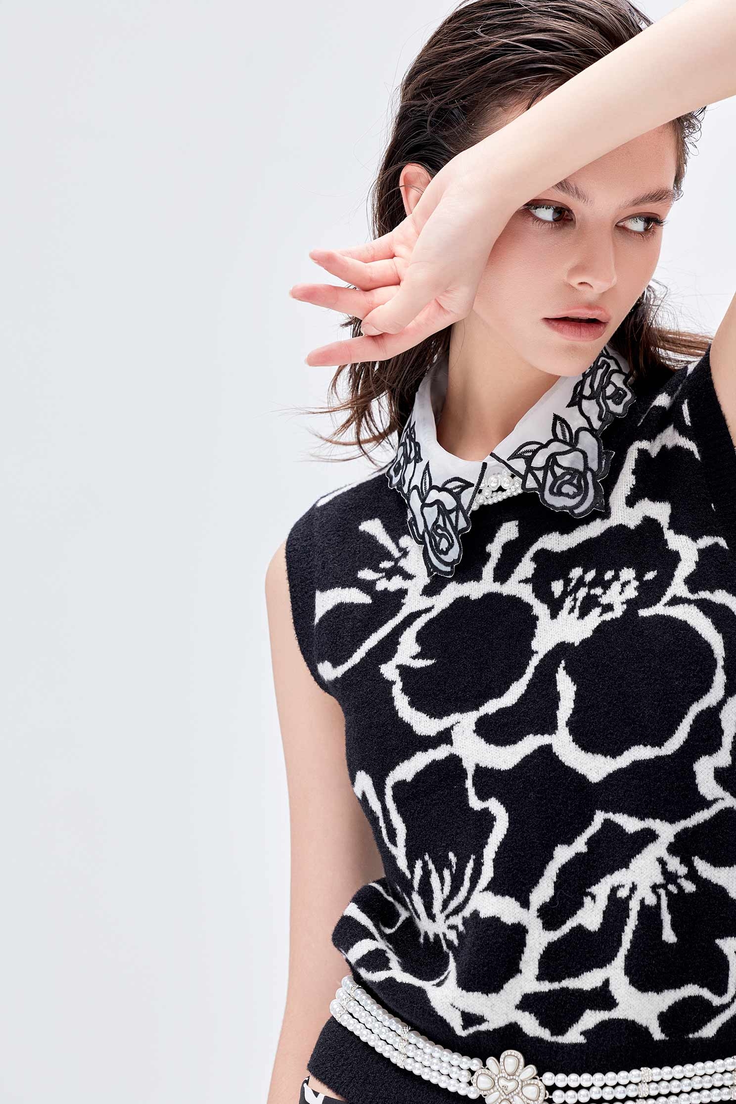 玫瑰花刺繡領片玫瑰花刺繡領片,刺繡,秋冬穿搭,花花世界