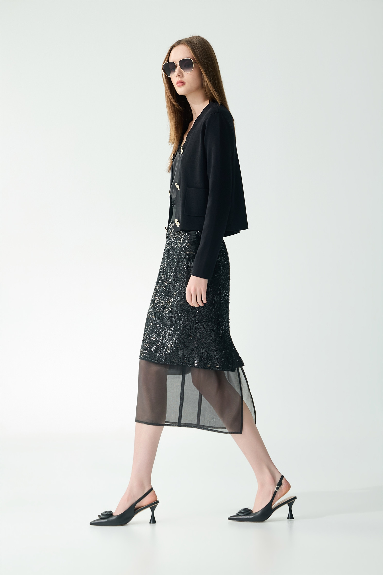 立體花飾針織外罩立體花飾針織外罩,一般外套,外套,春夏穿搭,針織,針織外套,黑色外套