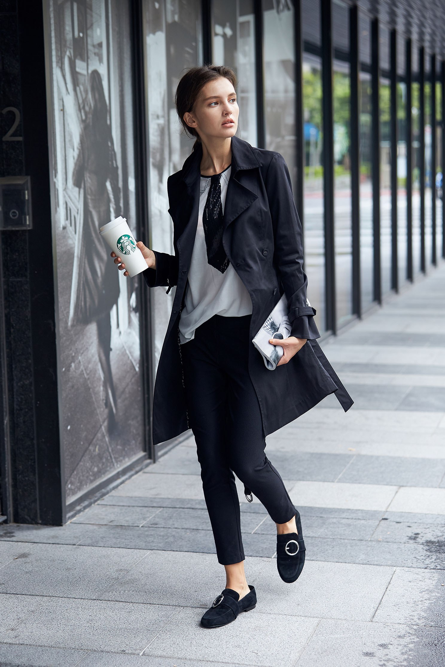 Urban style trench coat,outerwear,longcoat,longsleeveouterwear,windbreaker,blackouterwear