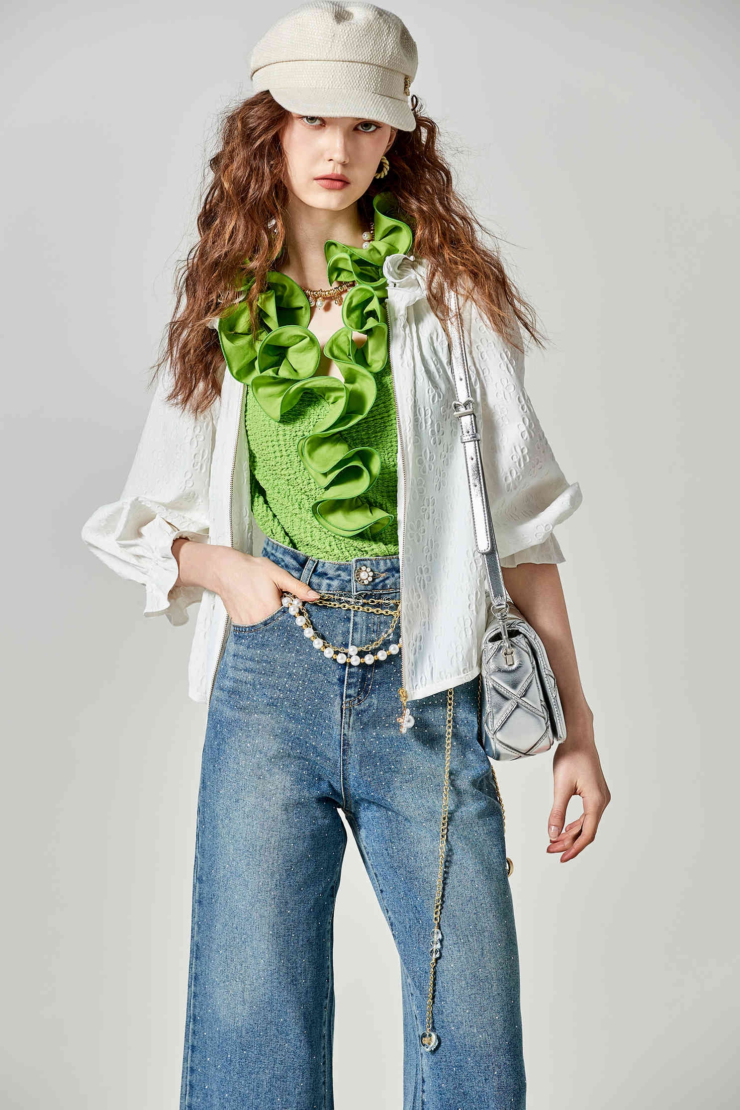 綴珍珠荷葉領防曬外套綴珍珠荷葉領防曬外套,一般外套,外套,春夏穿搭,珍珠,白色外套,荷葉,防曬最多選擇