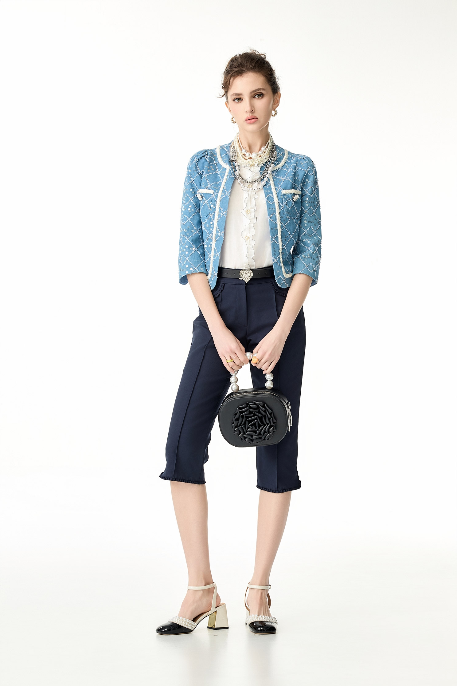 小香風格紋亮片牛仔外套小香風格紋亮片牛仔外套,一般外套,刺繡,外套,小香風,小香風外套,春夏穿搭,時髦成套搭配,格紋,毛呢花呢,牛仔,牛仔外套