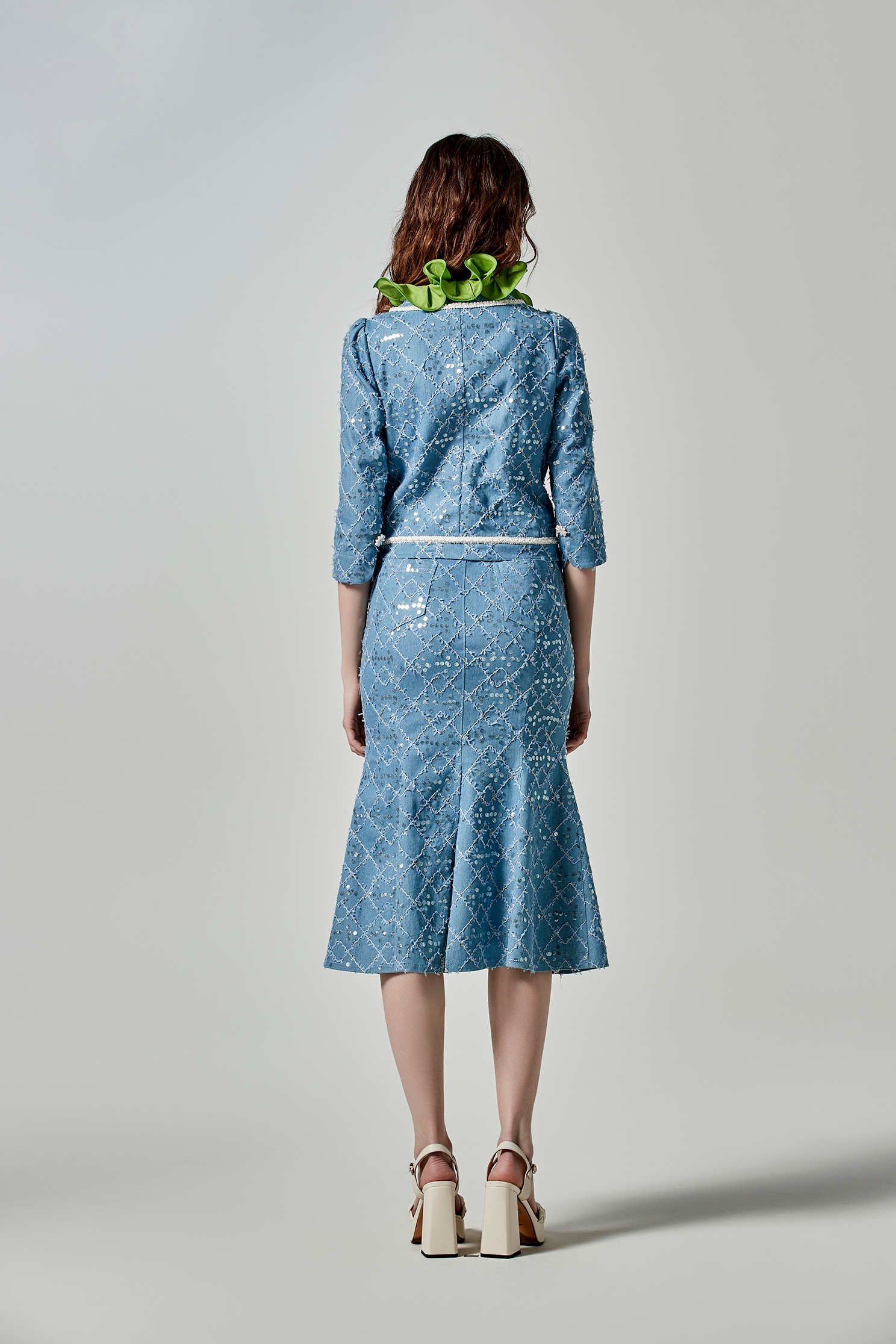 小香風格紋亮片牛仔外套小香風格紋亮片牛仔外套,一般外套,刺繡,外套,小香風,小香風外套,春夏穿搭,時髦成套搭配,格紋,毛呢花呢,牛仔,牛仔外套