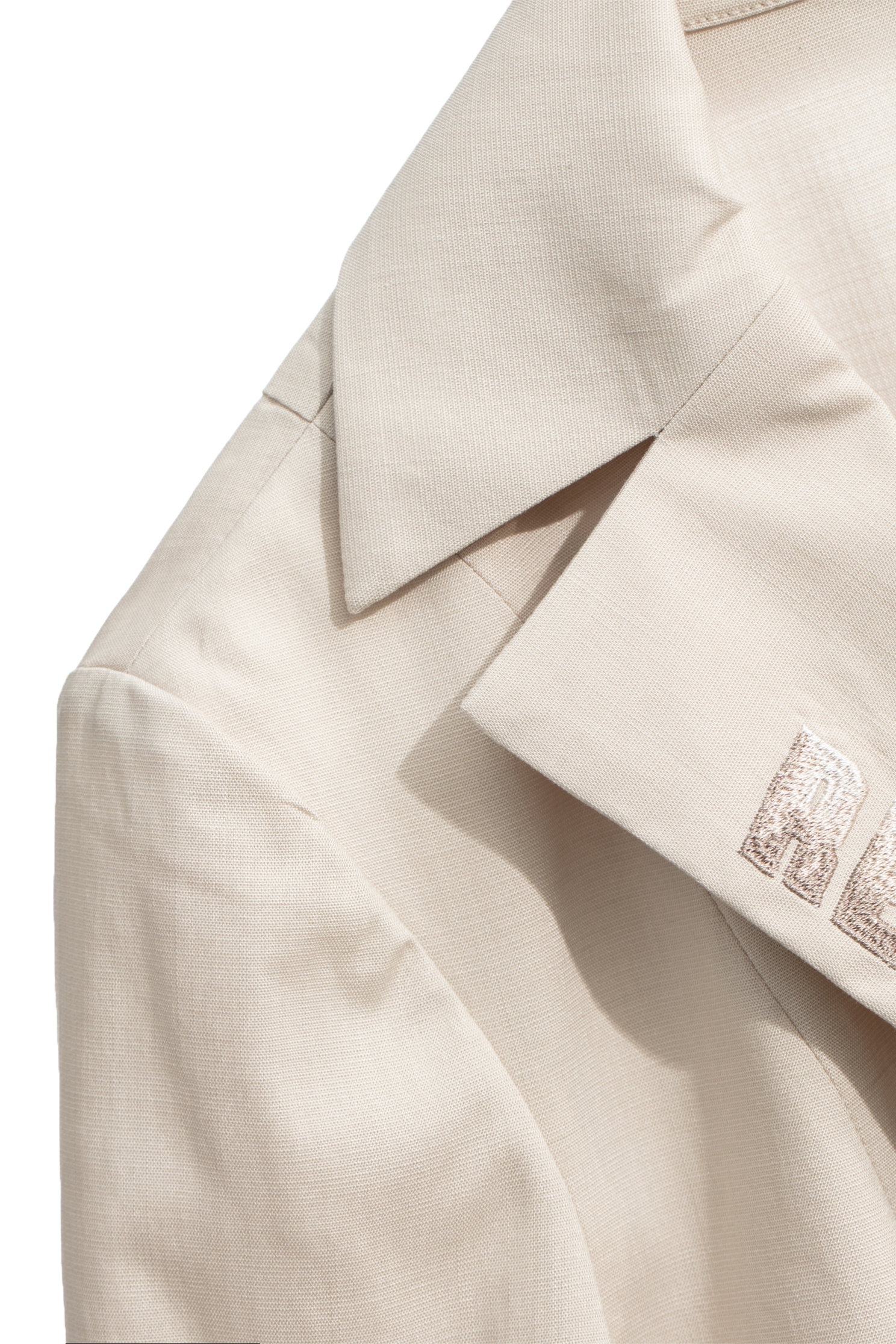 奶油色翻領繡花棉麻西裝外套奶油色翻領繡花棉麻西裝外套,一般外套,上班OL穿搭,外套,春夏穿搭,繡花,西裝外套