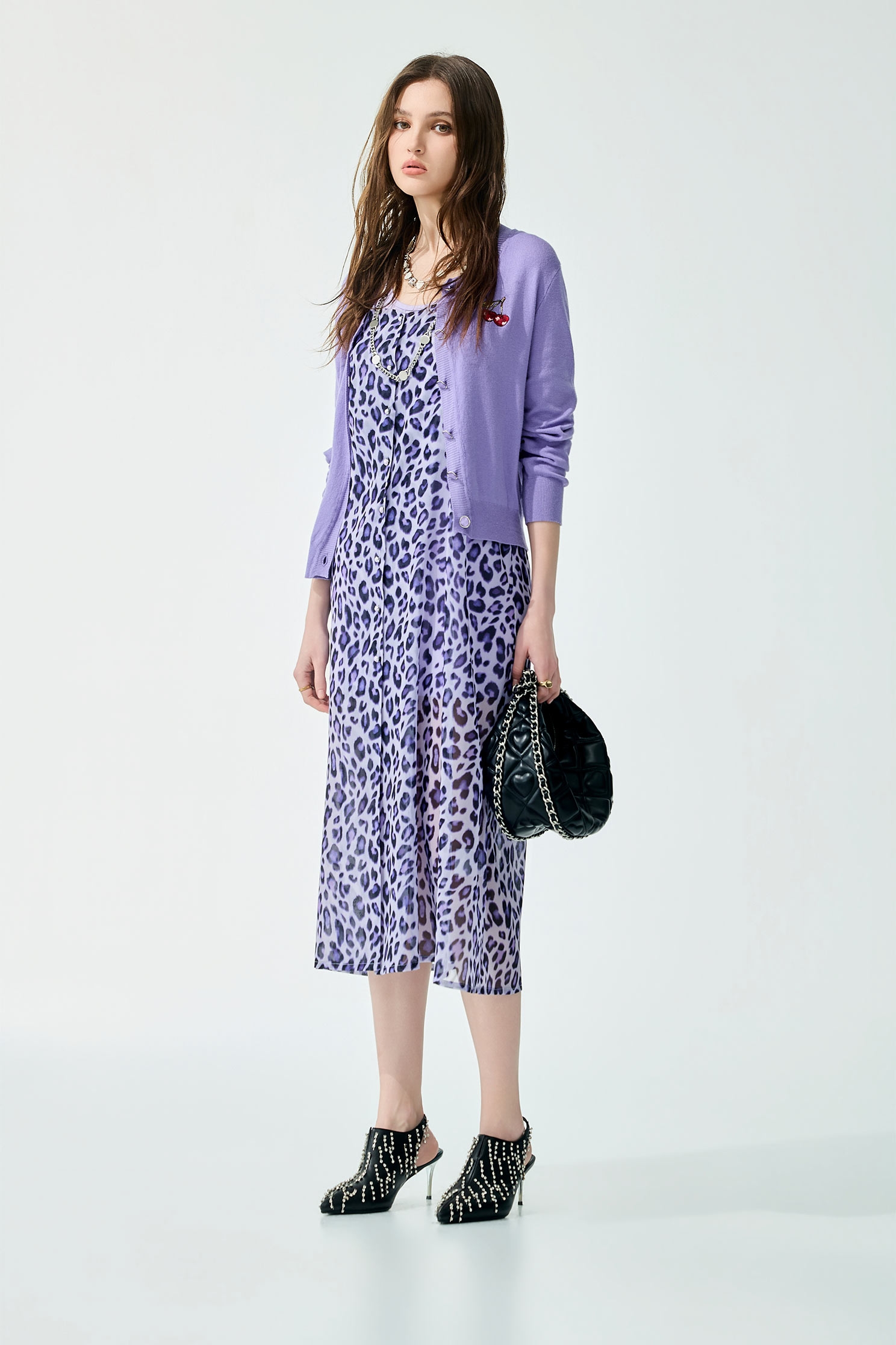 柔紫色開襟針織外套柔紫色開襟針織外套,一般外套,刺繡,外套,春夏穿搭,針織,針織外套