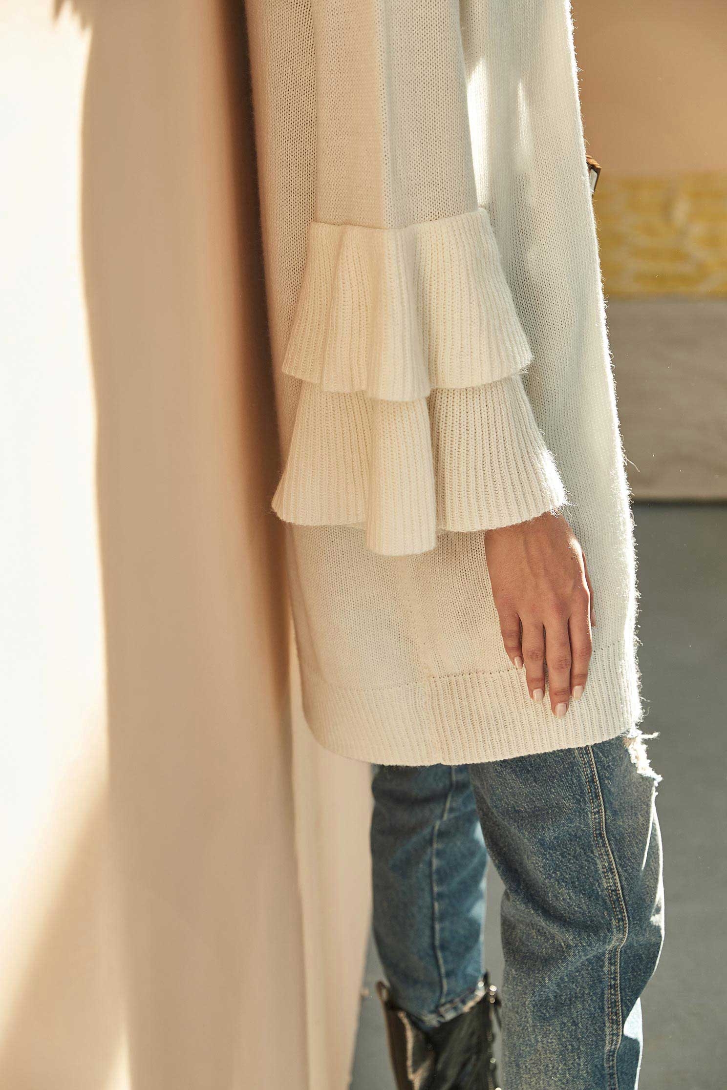 Bell Sleeve Knit cardigan,outerwear,cardigan,knitting,knittedjacket,longcoat,longsleeveouterwear