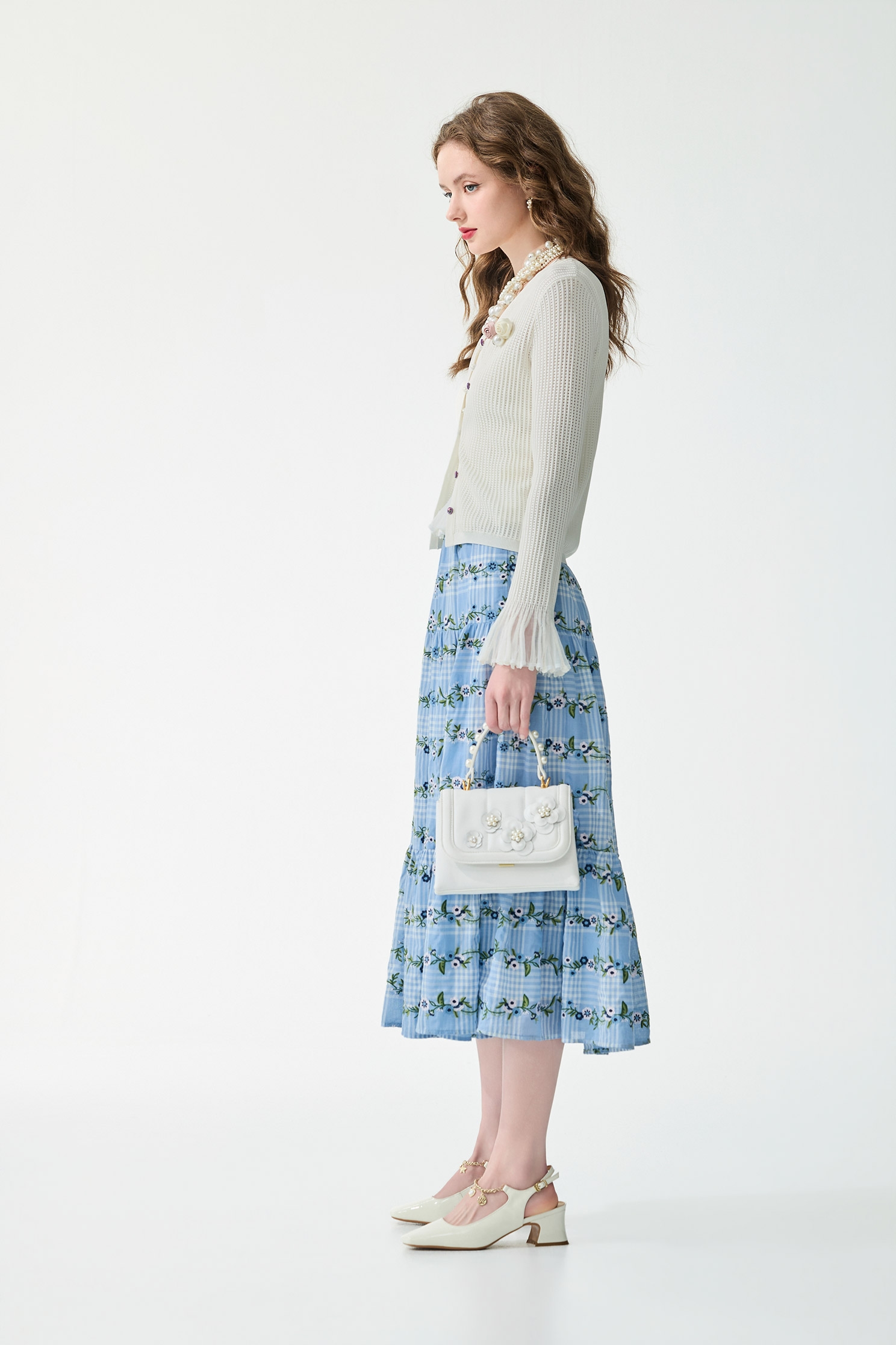 宮廷風荷葉袖針織外套宮廷風荷葉袖針織外套,一般外套,人氣商品,外套,春夏穿搭,條紋,白色外套,荷葉,針織,針織外套