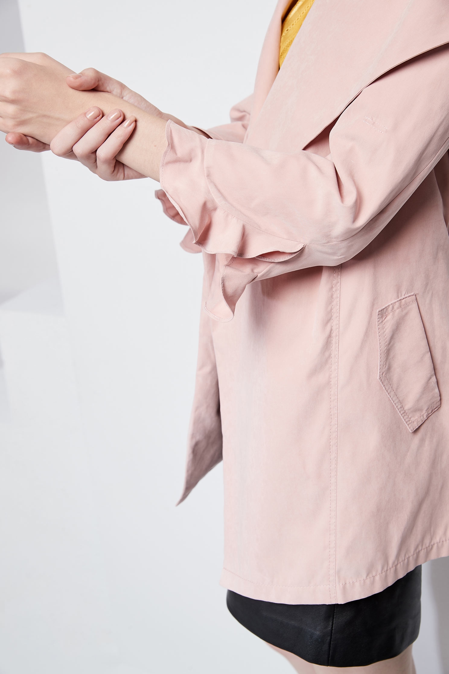 Irregular cut collar coat,outerwear,longsleeveouterwear,windbreaker