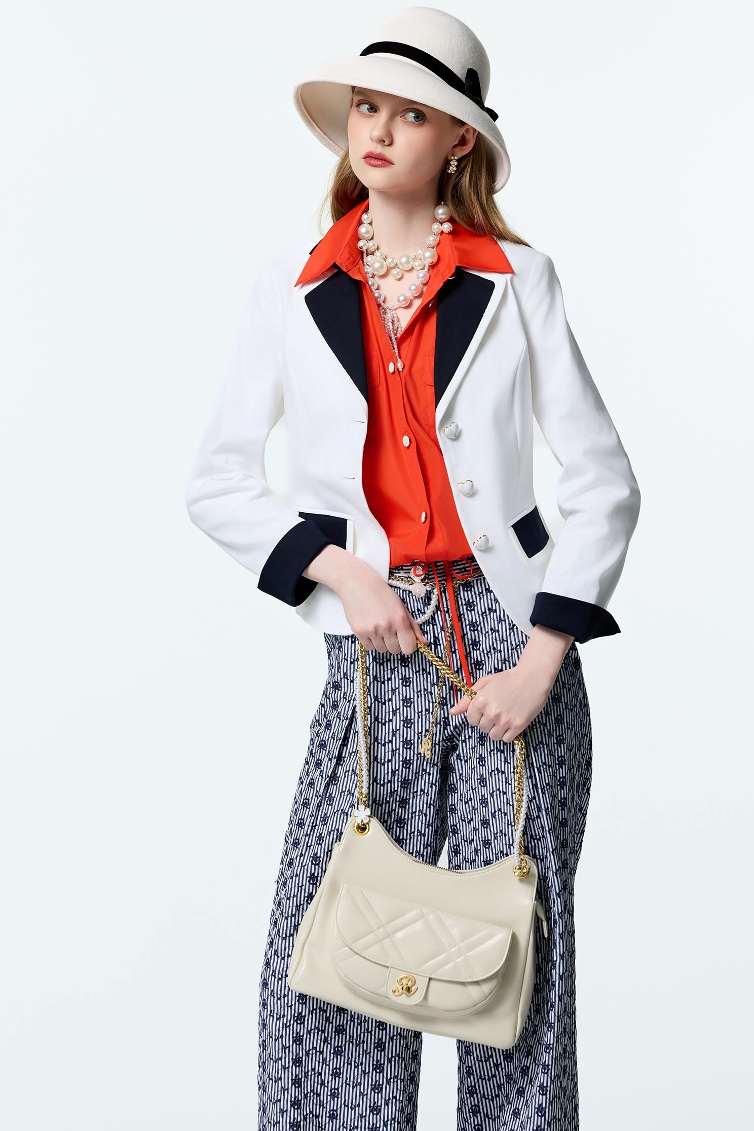 椰奶白配色西裝外套椰奶白配色西裝外套,一般外套,外套,白色外套,秋冬穿搭,西裝外套