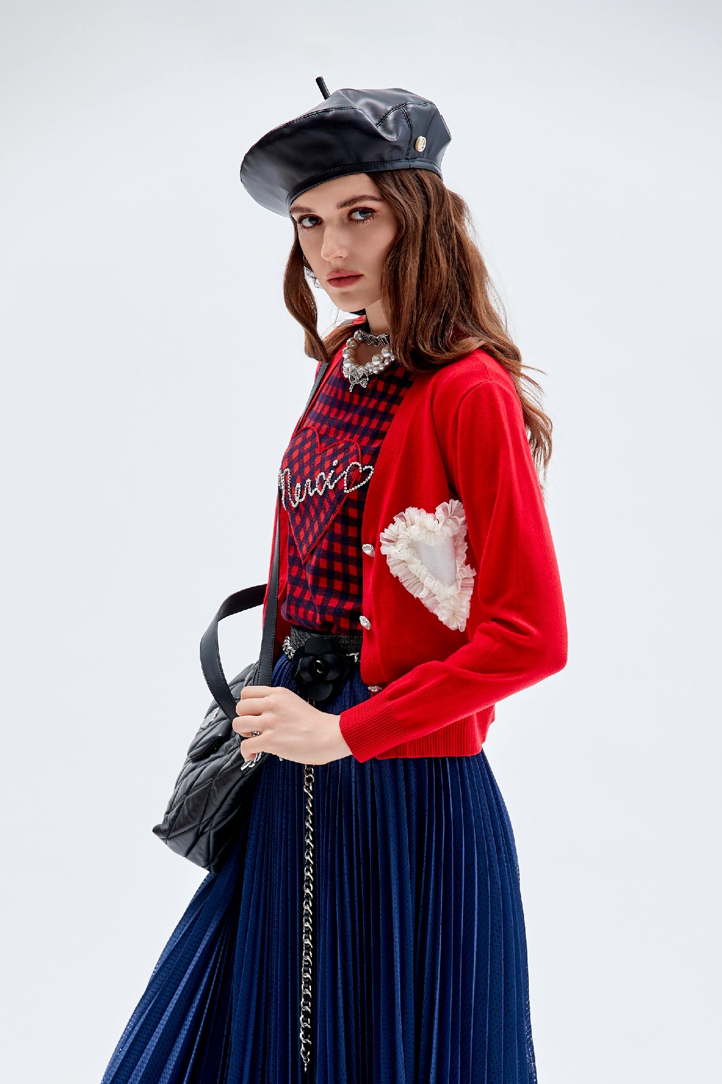 蜜餞紅愛心開襟外套蜜餞紅愛心開襟外套,一般外套,外套,珍珠,秋冬穿搭,荷葉,針織,針織外套