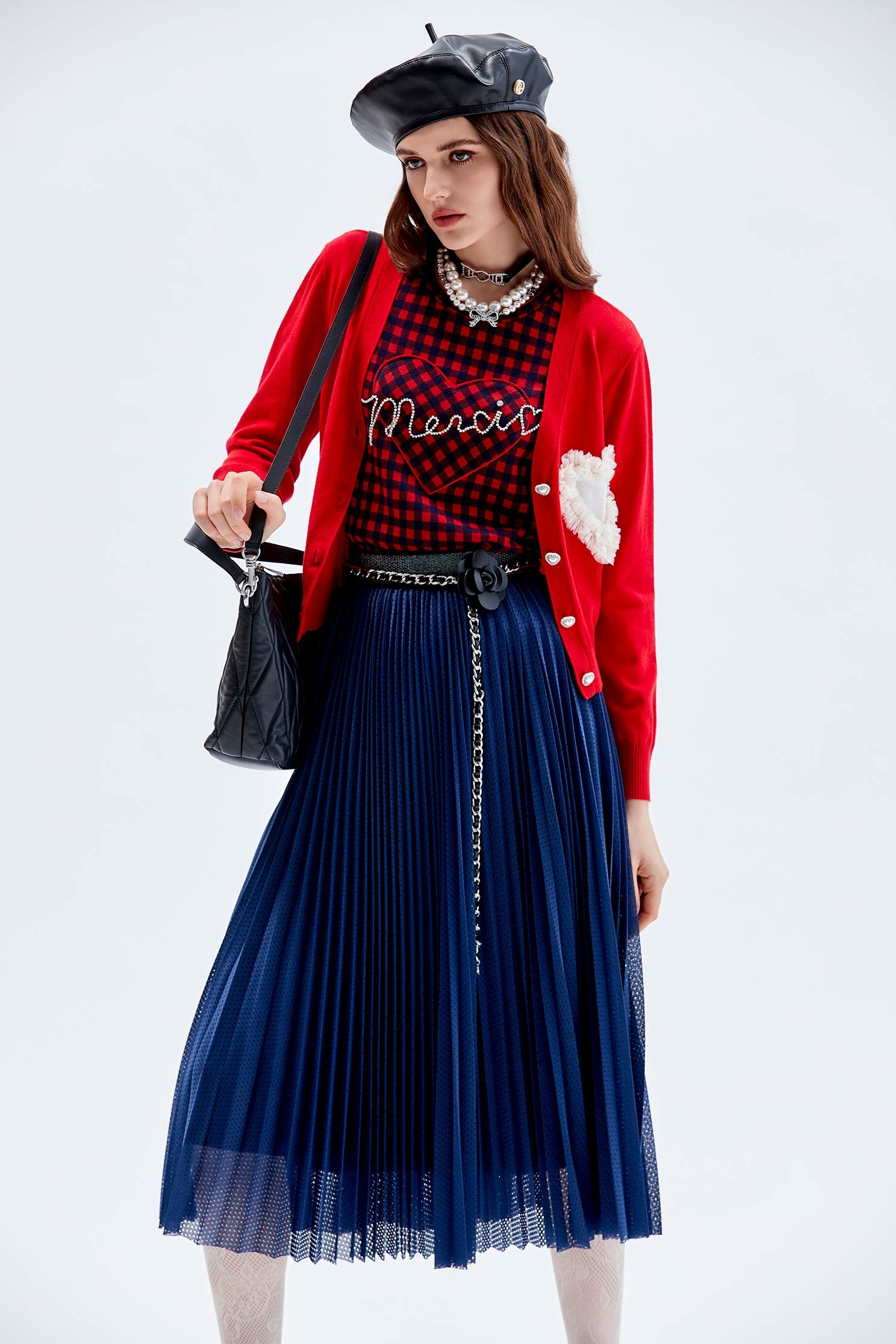 蜜餞紅愛心開襟外套蜜餞紅愛心開襟外套,一般外套,外套,珍珠,秋冬穿搭,荷葉,針織,針織外套