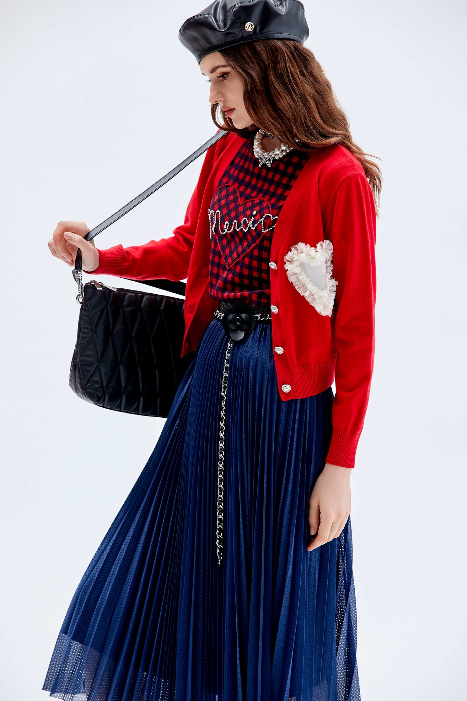 蜜餞紅愛心開襟外套蜜餞紅愛心開襟外套,一般外套,外套,珍珠,秋冬穿搭,荷葉,針織,針織外套