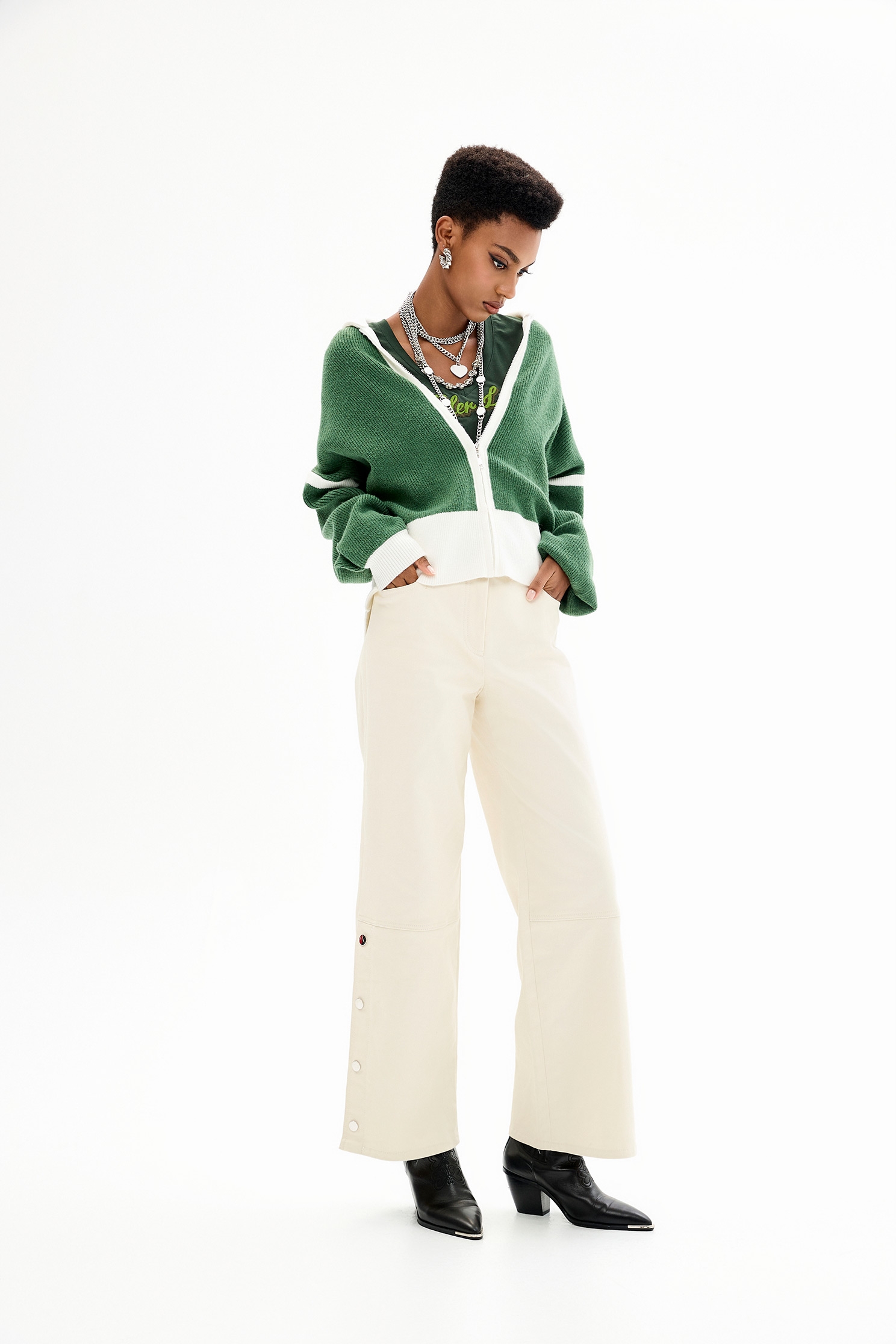 深翡翠色運動風針織外套深翡翠色運動風針織外套,一般外套,外套,秋冬穿搭,針織,針織外套