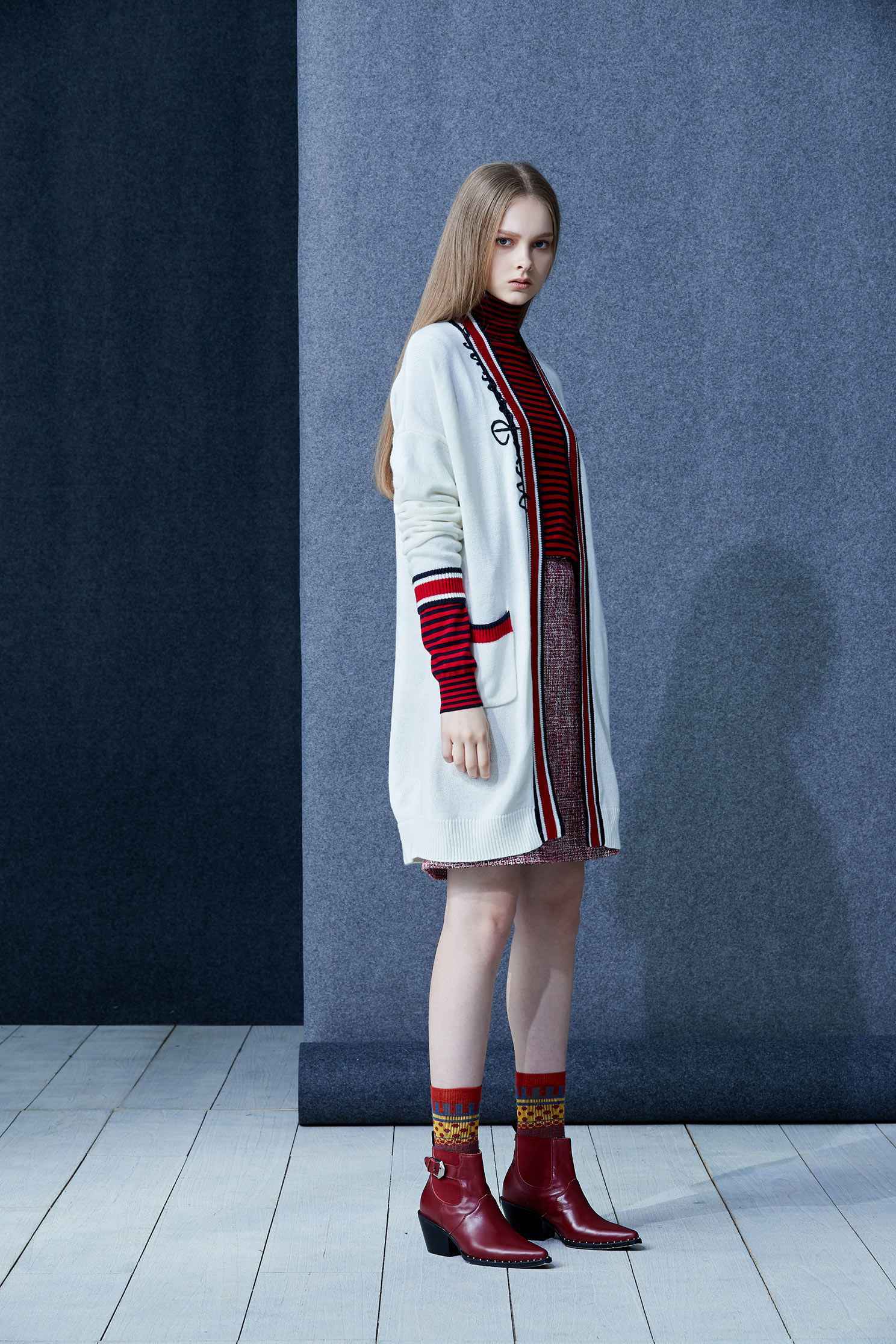 Mixing stripes coat,firesigns,whiteouterwear,cardigan,knitting,knittedjacket,longcoat,longsleeveouterwear