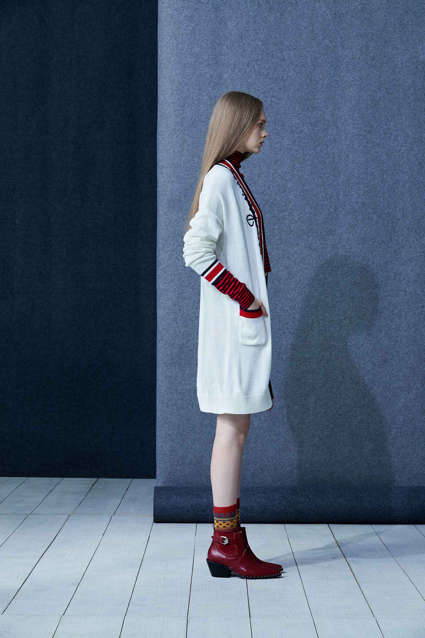 Mixing stripes coat,firesigns,whiteouterwear,cardigan,knitting,knittedjacket,longcoat,longsleeveouterwear
