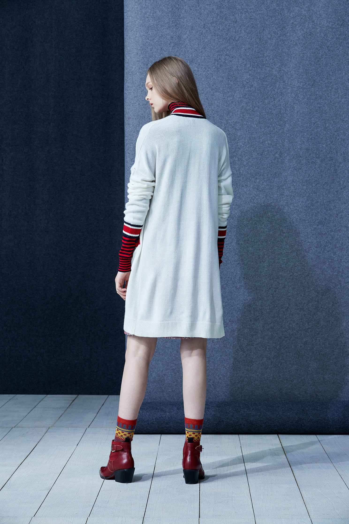 Mixing stripes coat,firesigns,whiteouterwear,cardigan,knitting,knittedjacket,longcoat,longsleeveouterwear