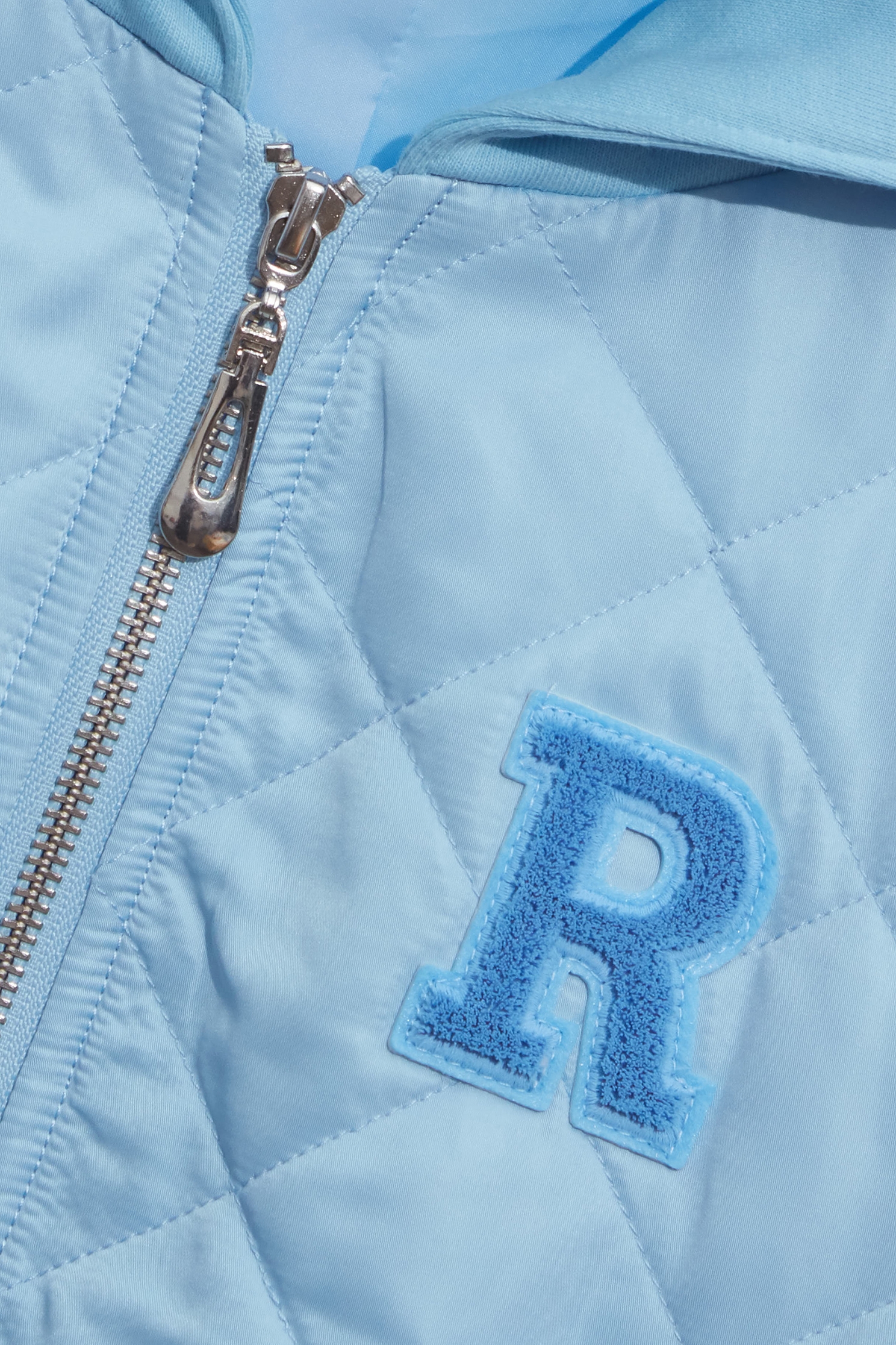 冰河藍菱格鋪棉連帽外套冰河藍菱格鋪棉連帽外套,一般外套,人氣商品,外套,時髦成套搭配,格紋,秋冬穿搭