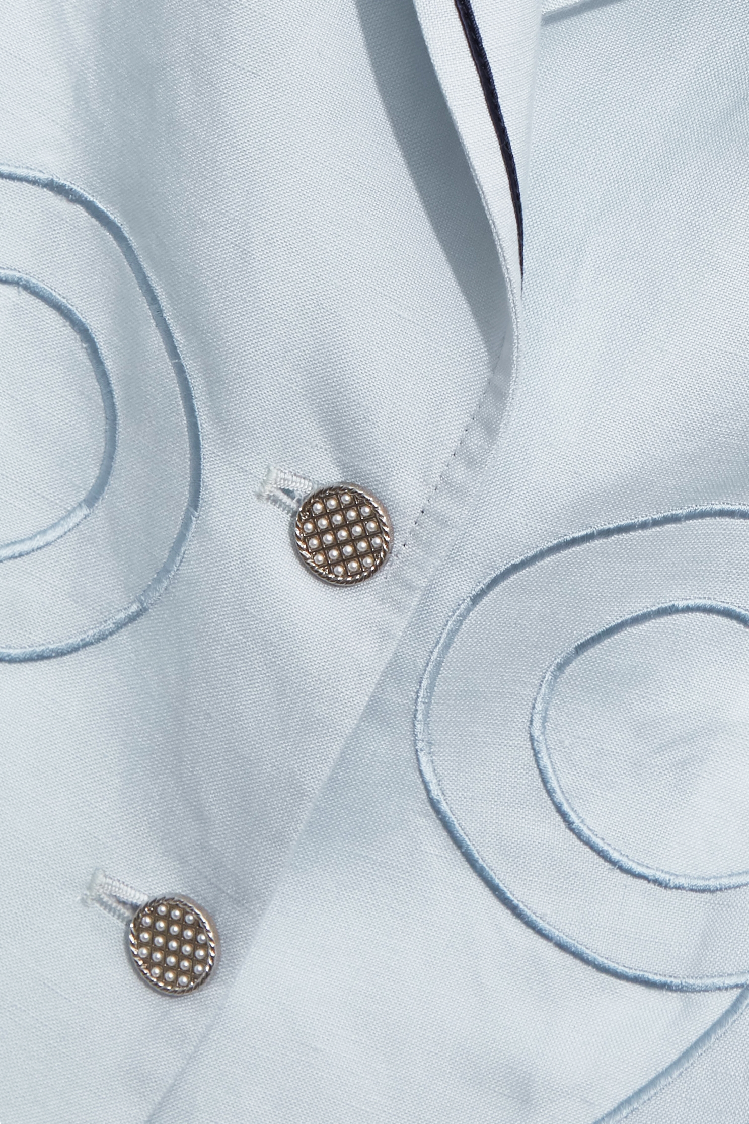 帆船藍字母刺繡西裝外套帆船藍字母刺繡西裝外套,上班OL穿搭,刺繡,外套,時髦成套搭配,秋冬穿搭,蝴蝶結,西裝外套,長袖外套