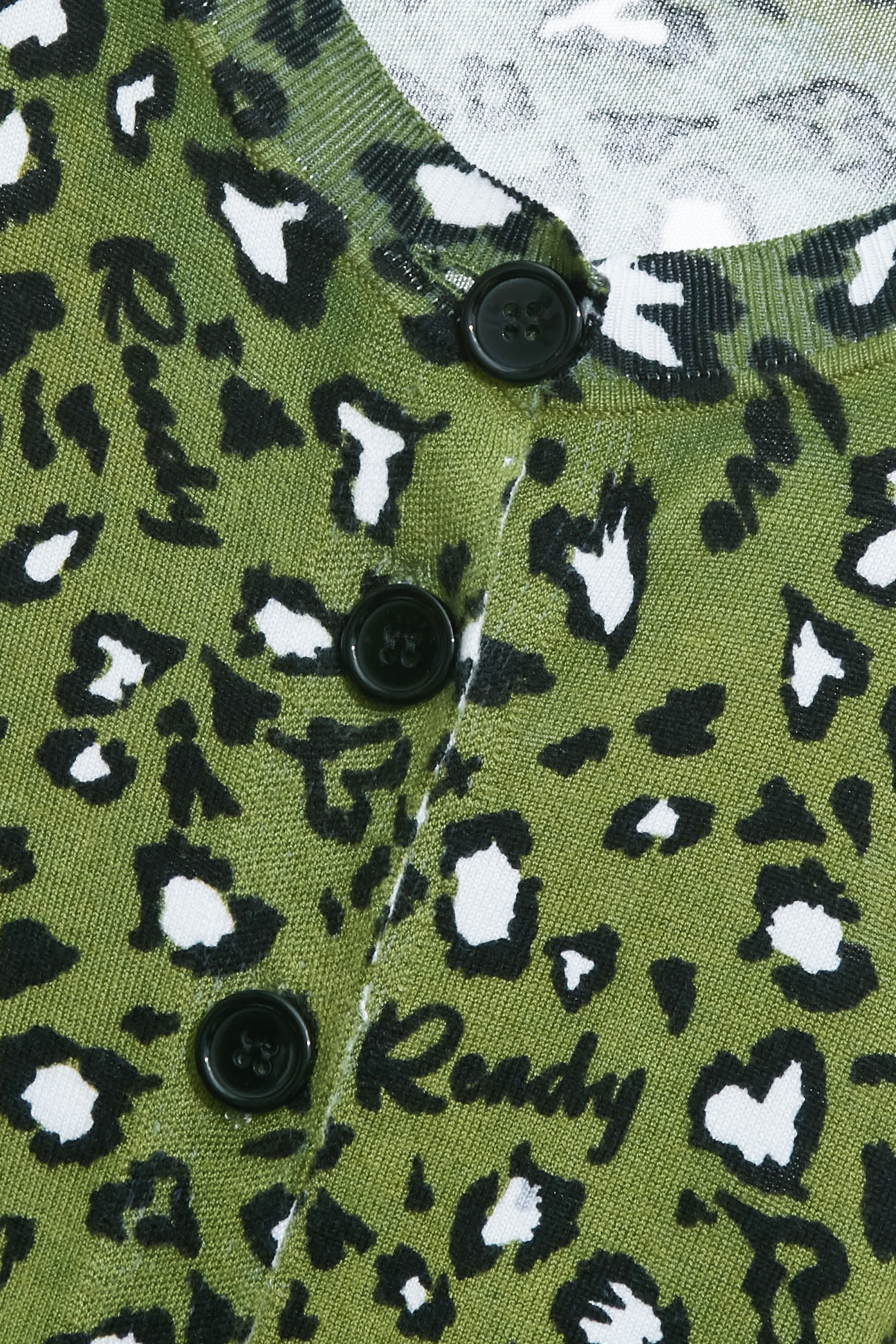 神秘綠豹紋印花針織外套神秘綠豹紋印花針織外套,人氣商品,外套,時髦成套搭配,秋冬穿搭,針織,針織外套