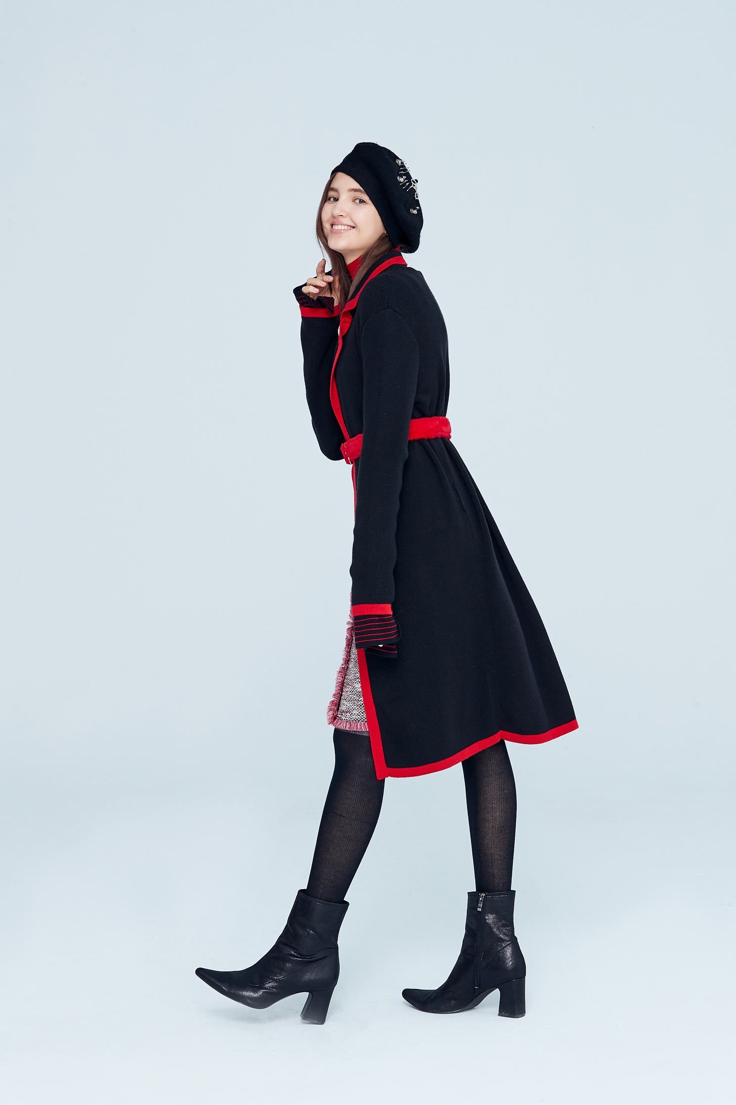 Classic coat with tie belt,outerwear,longcoat,longsleeveouterwear,blackouterwear