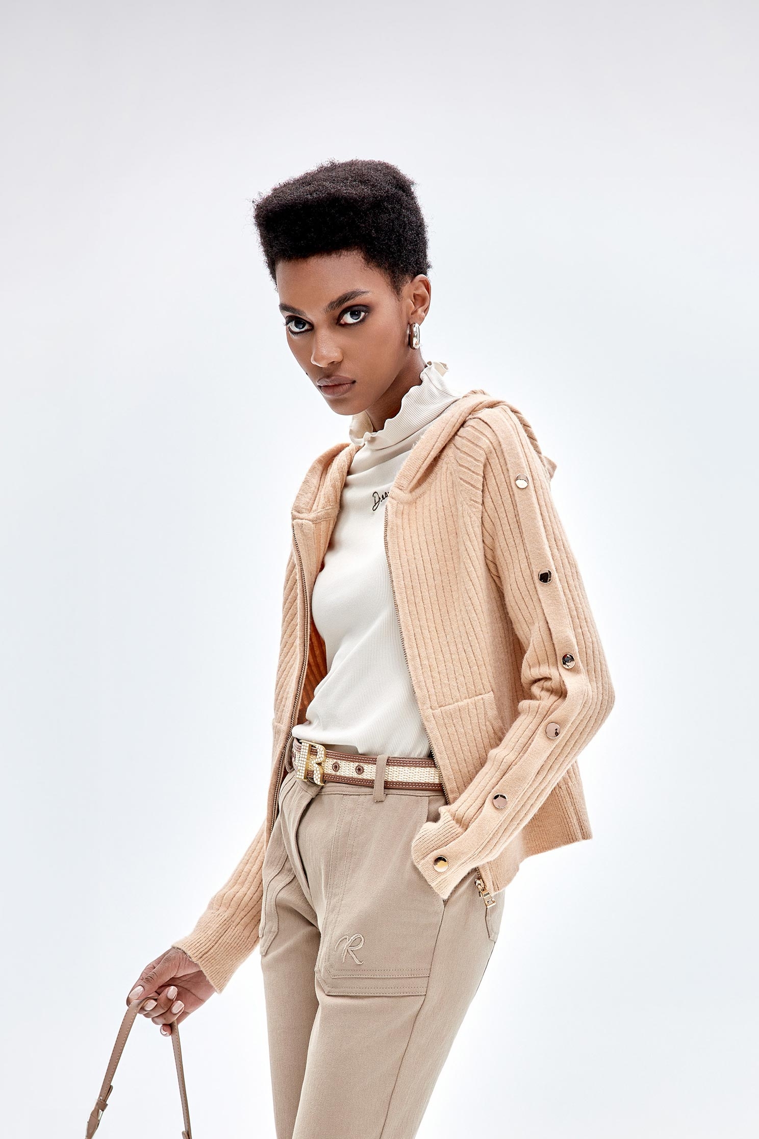 太妃糖色連帽針織外套太妃糖色連帽針織外套,一般外套,外套,條紋,秋冬穿搭,針織,針織外套