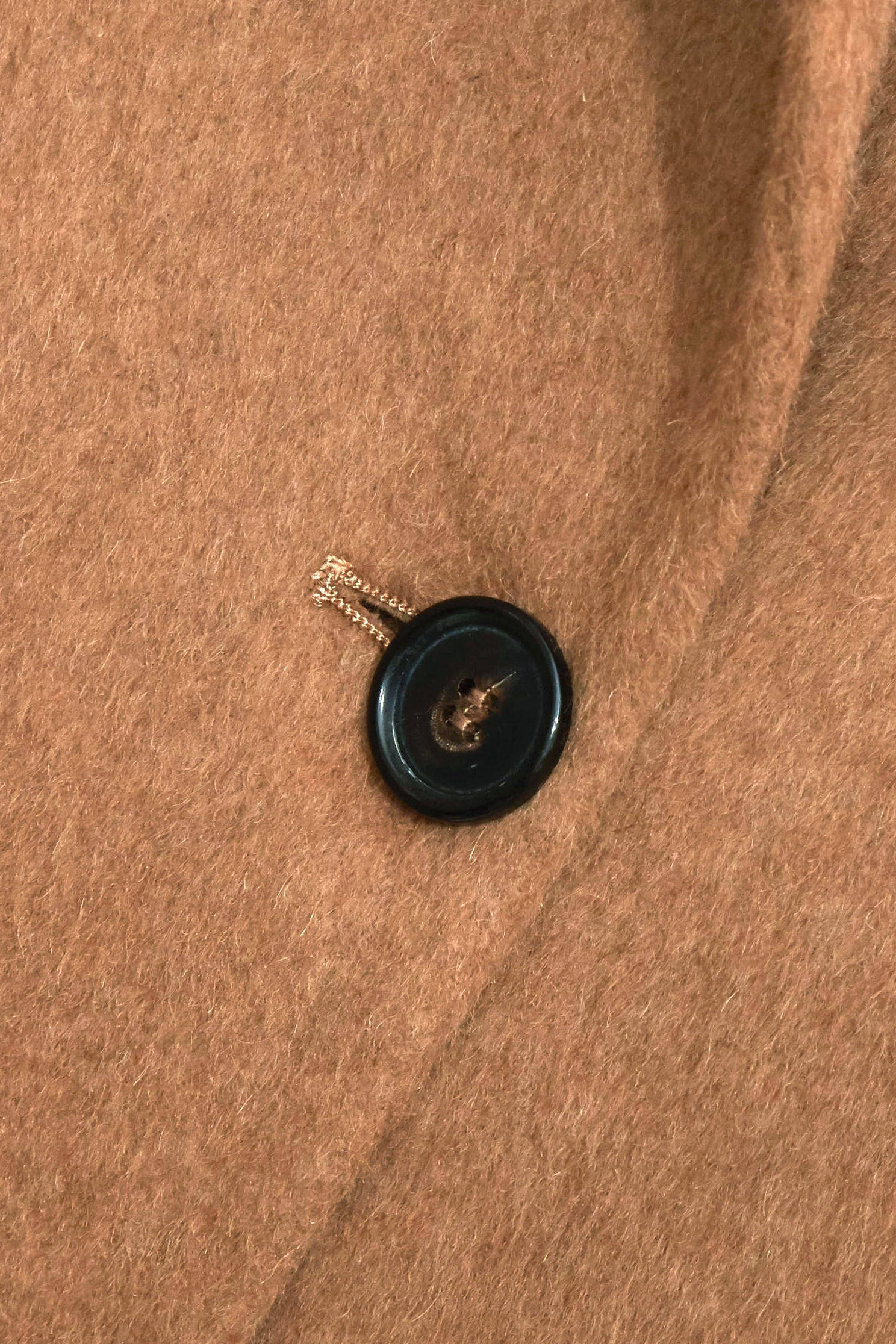 雌鹿色駝絨翻領綁帶長版外套雌鹿色駝絨翻領綁帶長版外套,一般外套,人氣商品,外套,秋冬穿搭,長大衣