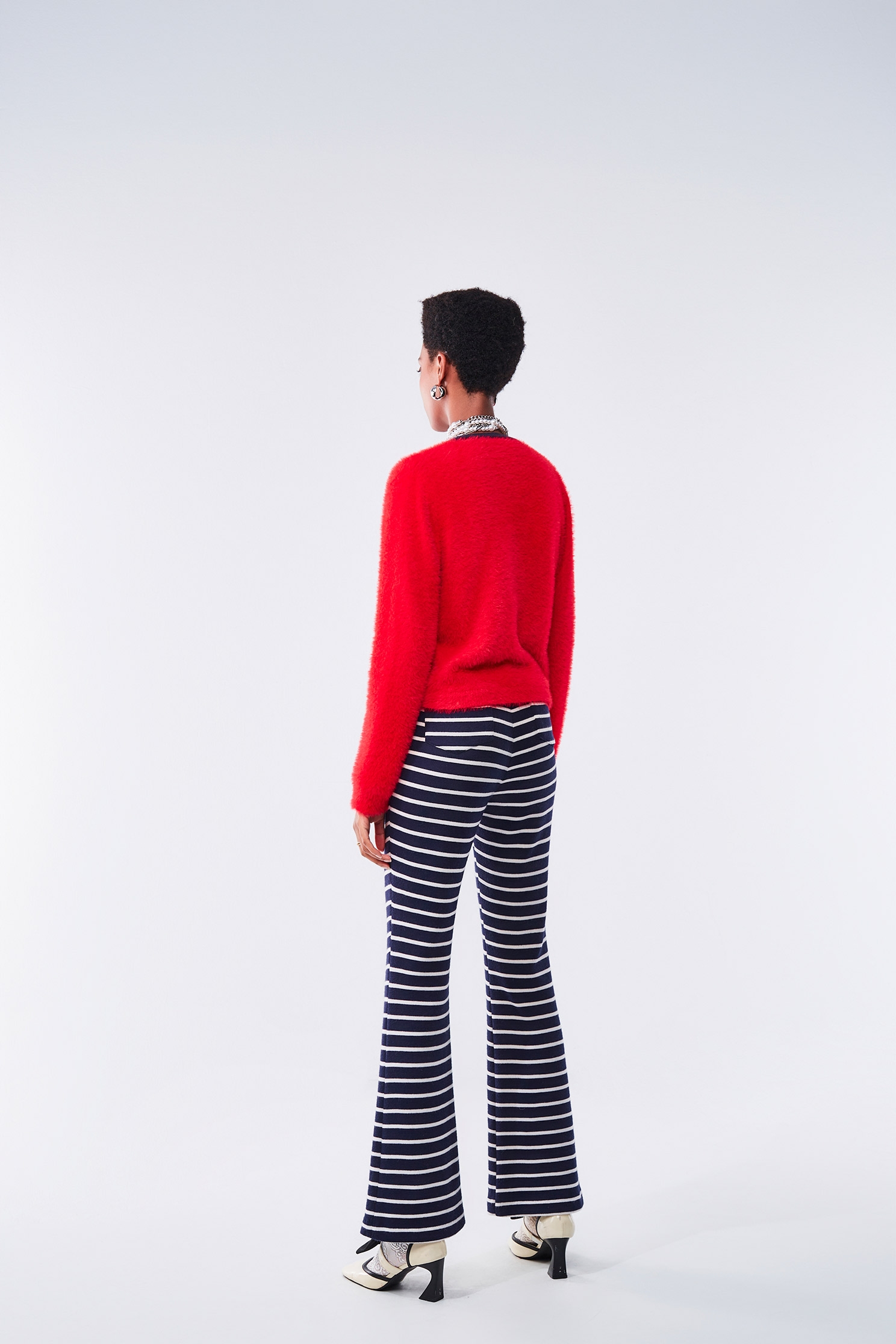 火焰色偽水貂毛針織外套火焰色偽水貂毛針織外套,一般外套,外套,小香風,秋冬穿搭,針織,針織外套