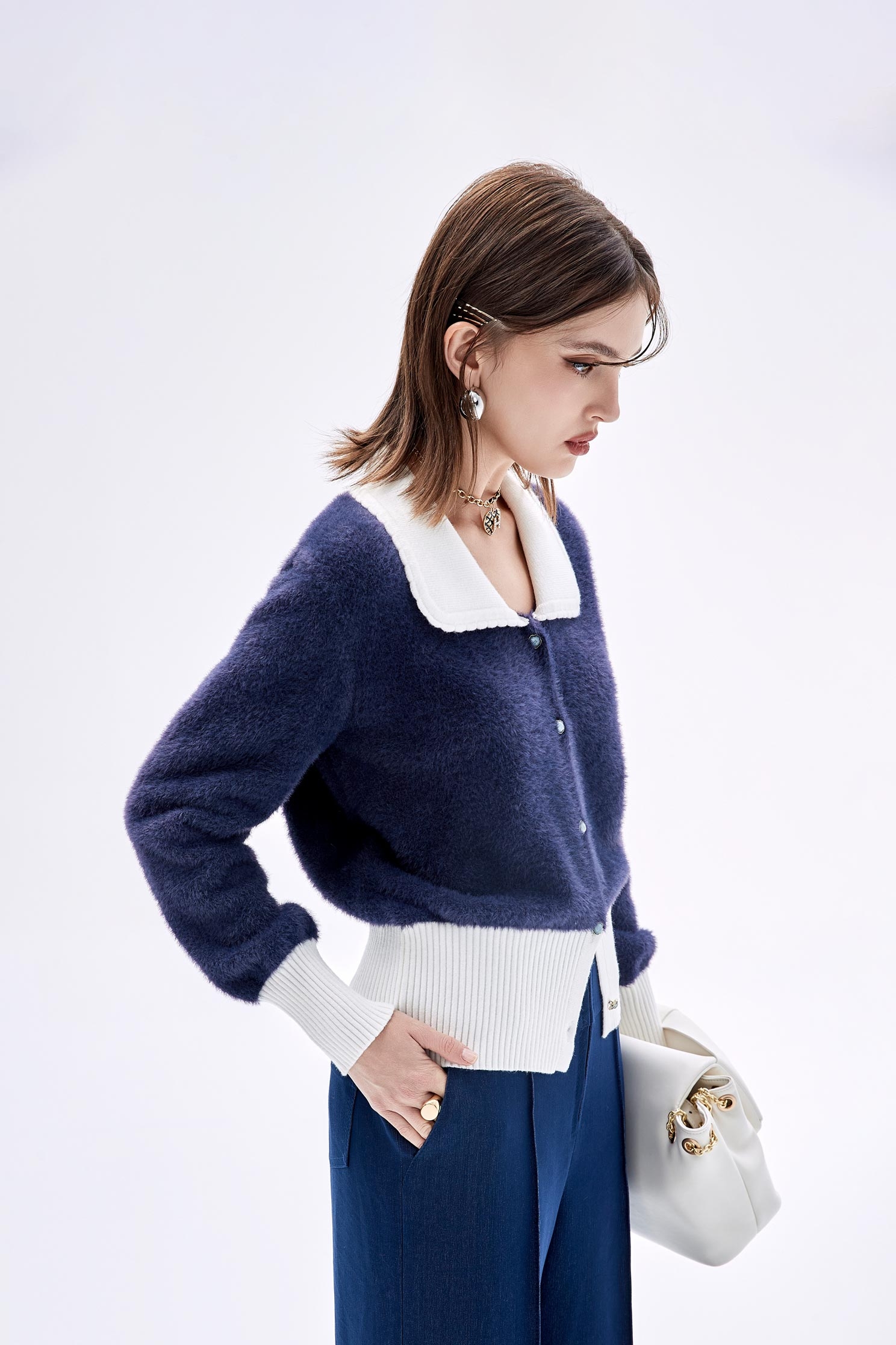 經典午夜藍針織外套經典午夜藍針織外套,一般外套,外套,春夏穿搭,針織,針織外套