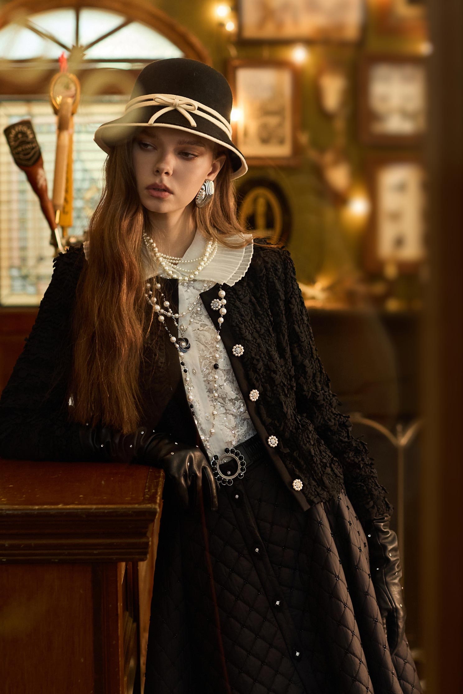 帶子紗式小香風短版外套帶子紗式小香風短版外套,一般外套,上班OL穿搭,外套,小香風,小香風外套,時髦成套搭配,派對特輯,珍珠,秋冬穿搭,約會特輯,花花世界