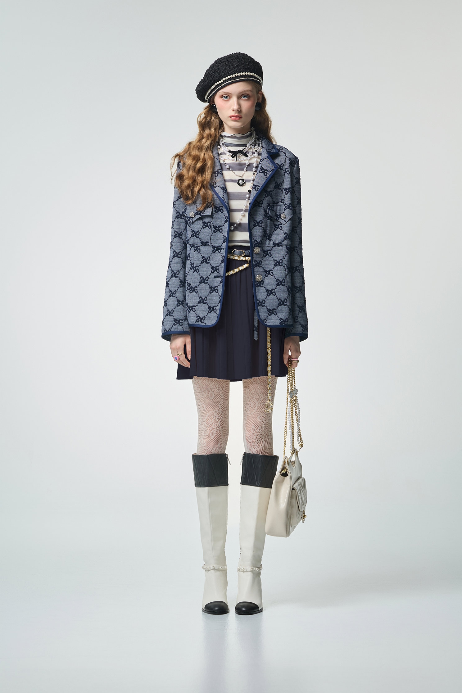 立體蝴蝶結紋理外套立體蝴蝶結紋理外套,上班OL穿搭,人氣商品,外套,小香風,時髦成套搭配,短褲,秋冬穿搭,蝴蝶結,西裝外套