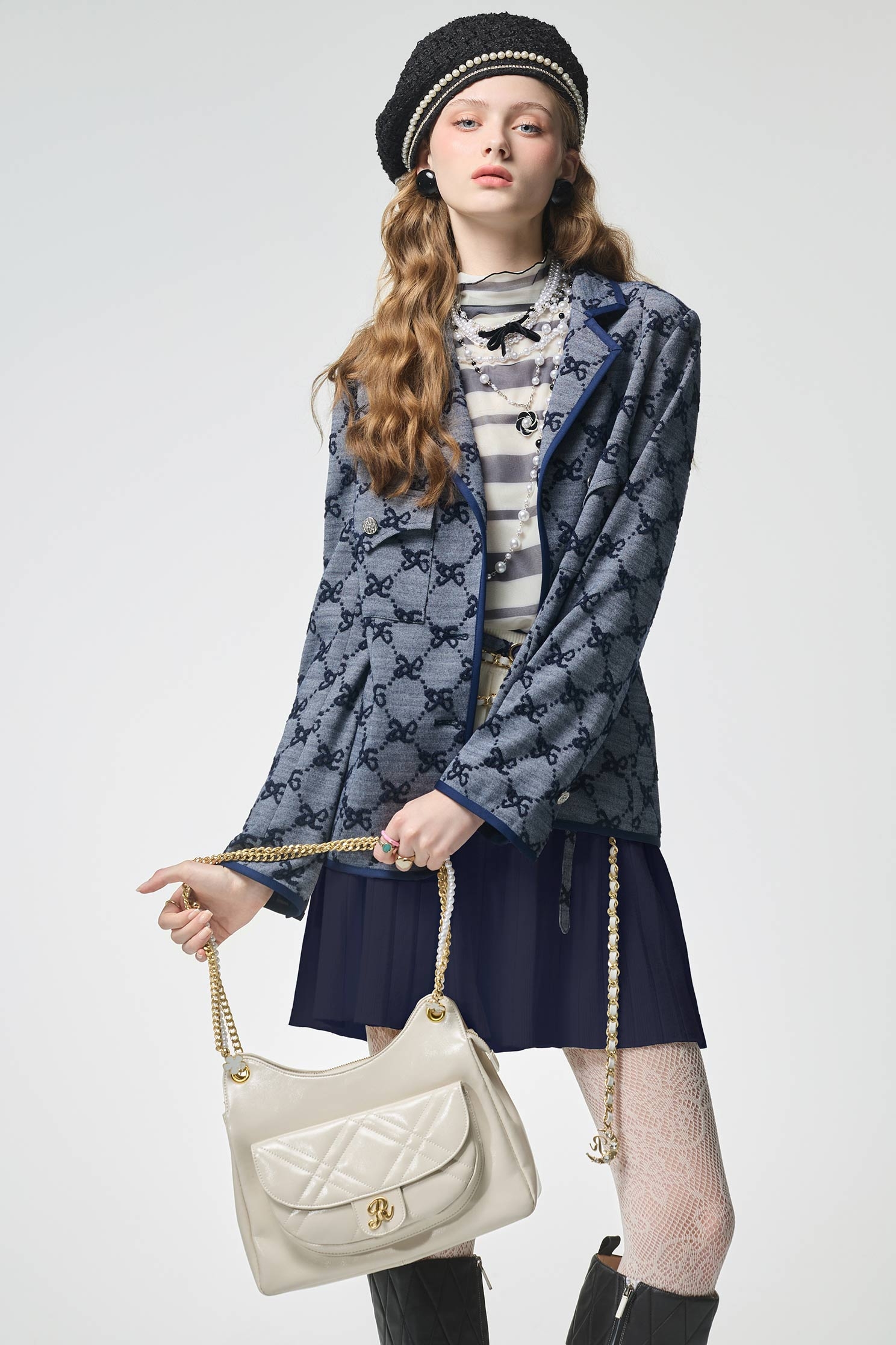 立體蝴蝶結紋理外套立體蝴蝶結紋理外套,上班OL穿搭,人氣商品,外套,小香風,時髦成套搭配,短褲,秋冬穿搭,蝴蝶結,西裝外套