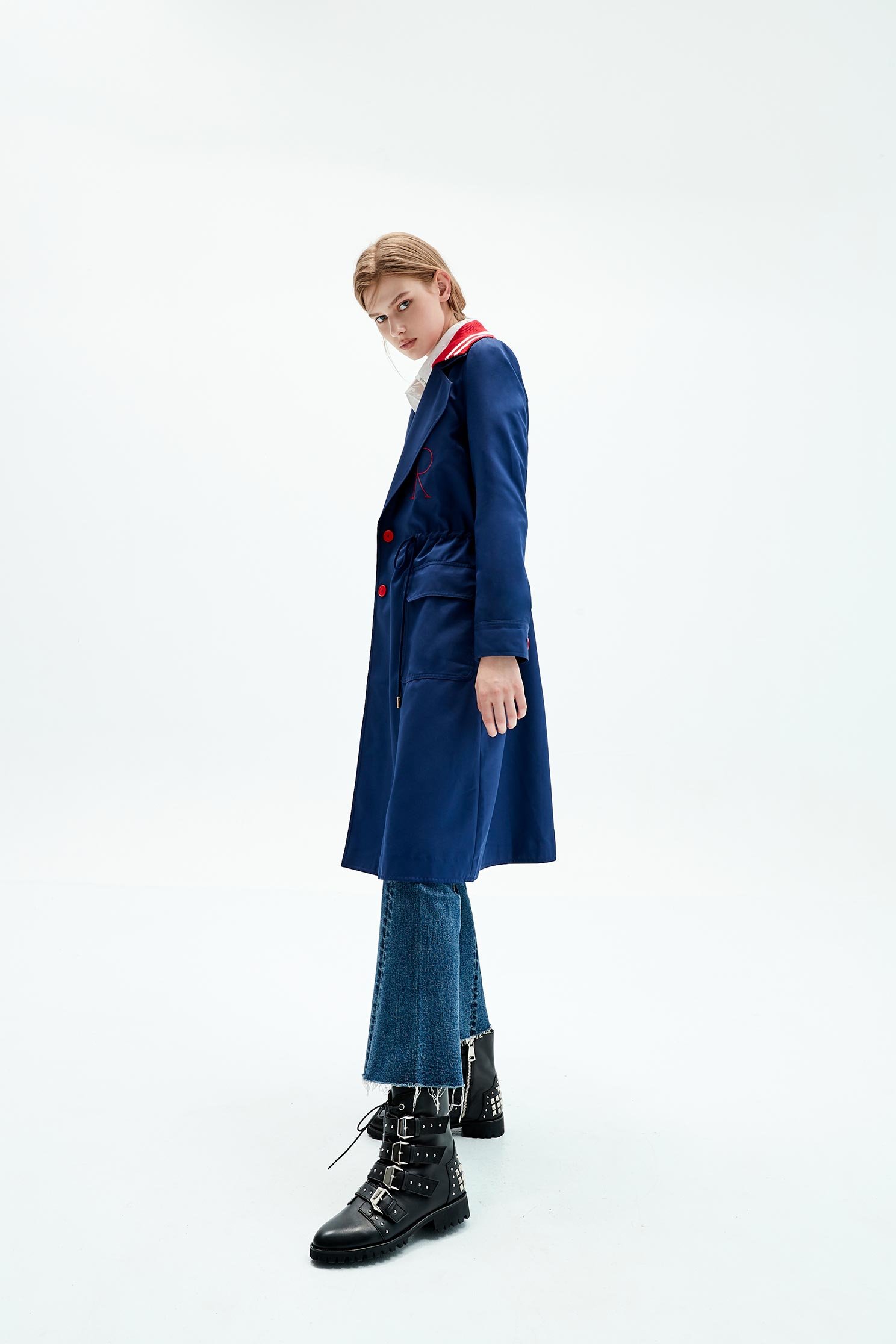 Dark blue letter embroidered trench coat,embroidery,embroidered,longsleeveouterwear,windbreaker