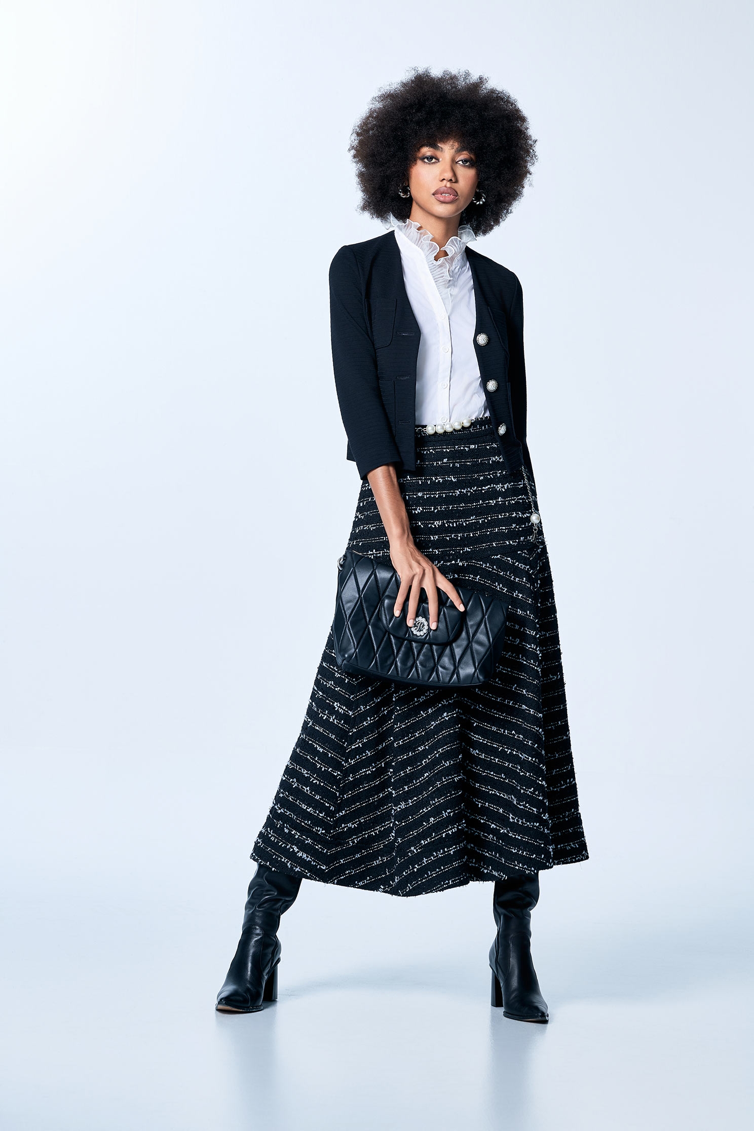 極致黑立體織紋彈性V領外套極致黑立體織紋彈性V領外套,一般外套,上班OL穿搭,人氣商品,外套,春夏穿搭,黑色外套