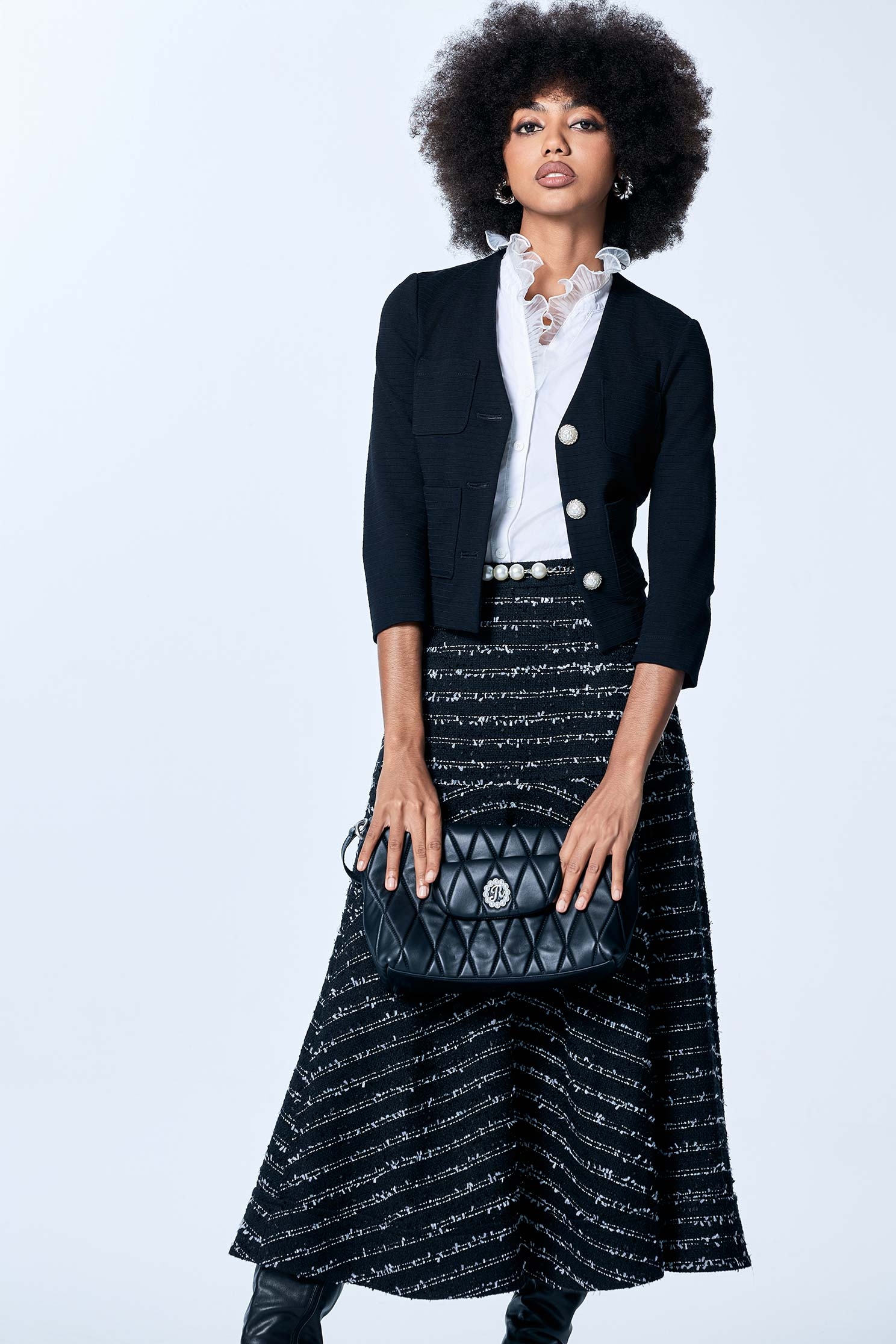 極致黑立體織紋彈性V領外套極致黑立體織紋彈性V領外套,一般外套,上班OL穿搭,人氣商品,外套,春夏穿搭,黑色外套