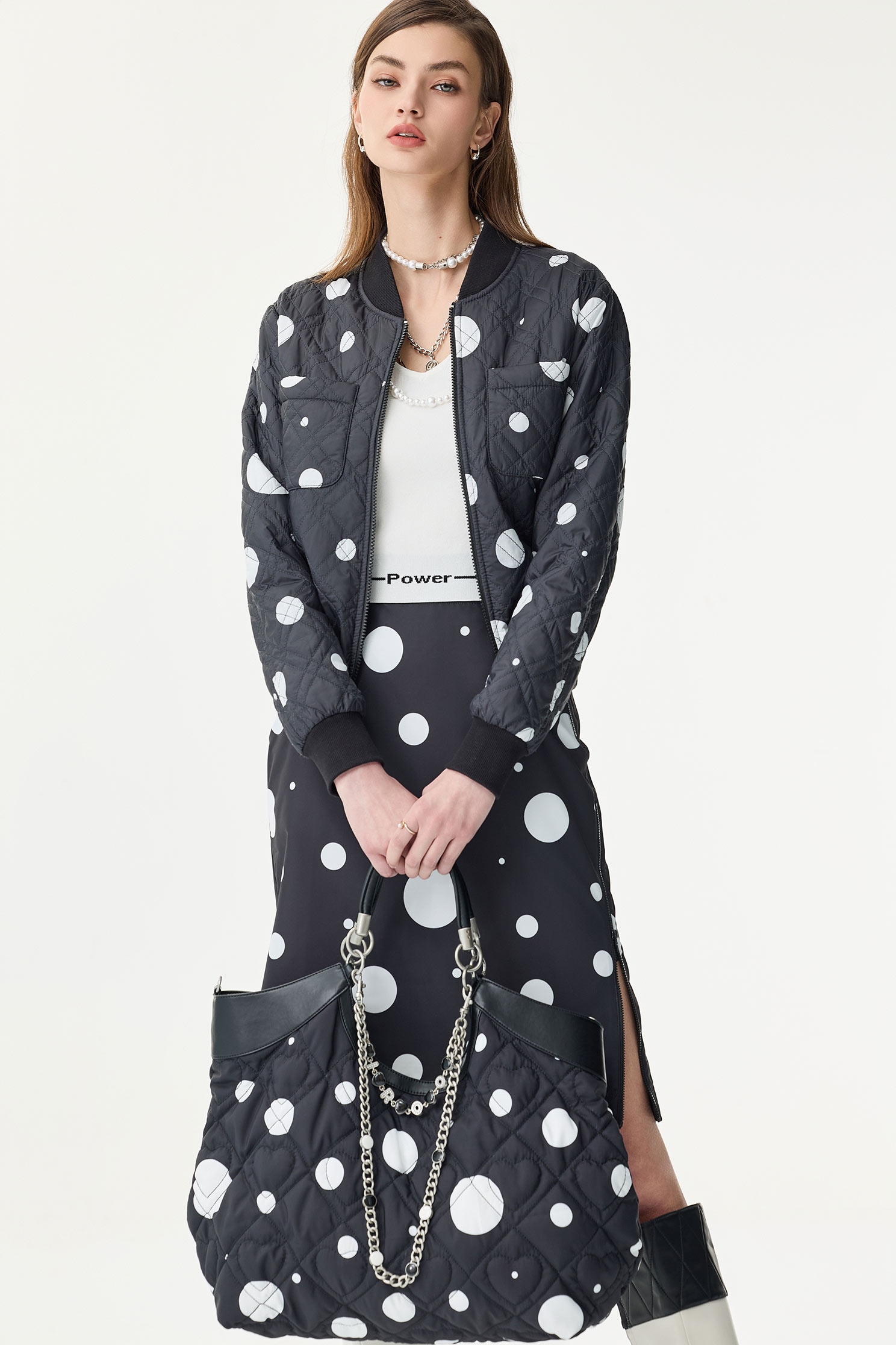經典波爾卡點點外套經典波爾卡點點外套,INFINITE 黑白系列,一般外套,外套,春夏穿搭,時髦成套搭配,波點,黑色外套