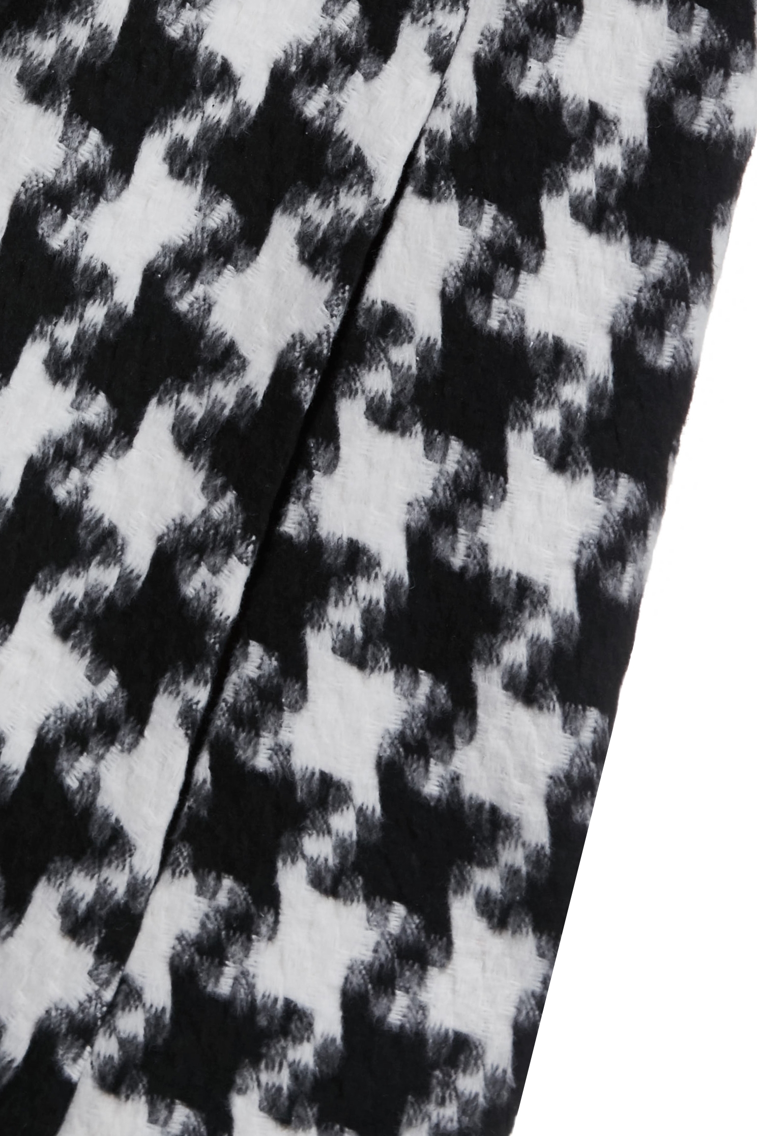 黑白大千鳥毛領斗蓬式大衣黑白大千鳥毛領斗蓬式大衣,上班OL穿搭,秋冬穿搭,約會特輯