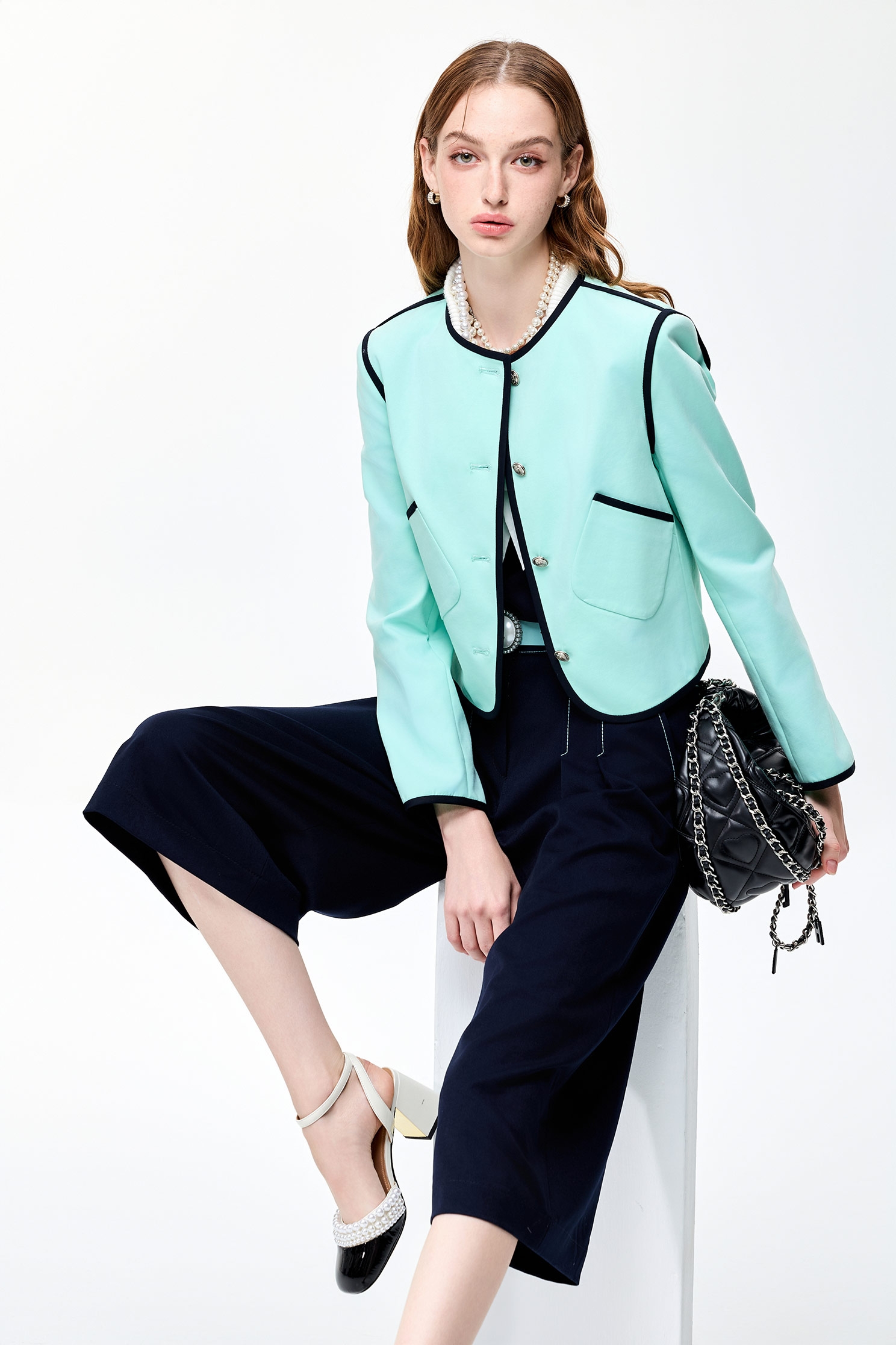 冰綠色小香風鑲邊外套冰綠色小香風鑲邊外套,一般外套,人氣商品,外套,小香風,春夏穿搭,時髦成套搭配