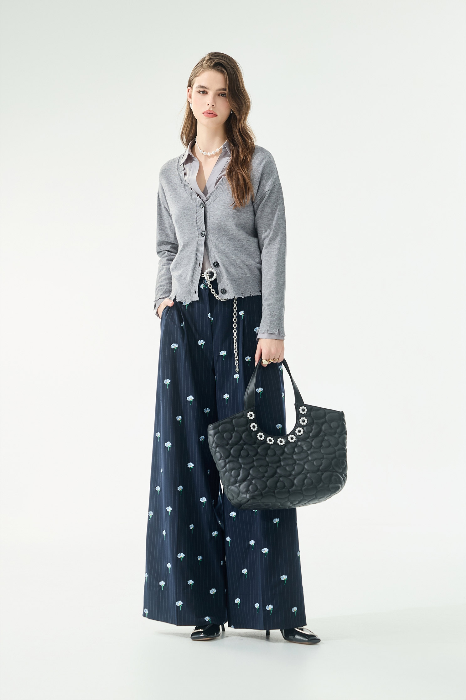 隨性毛邊灰針織外套隨性毛邊灰針織外套,外套,春夏穿搭,針織,針織外套