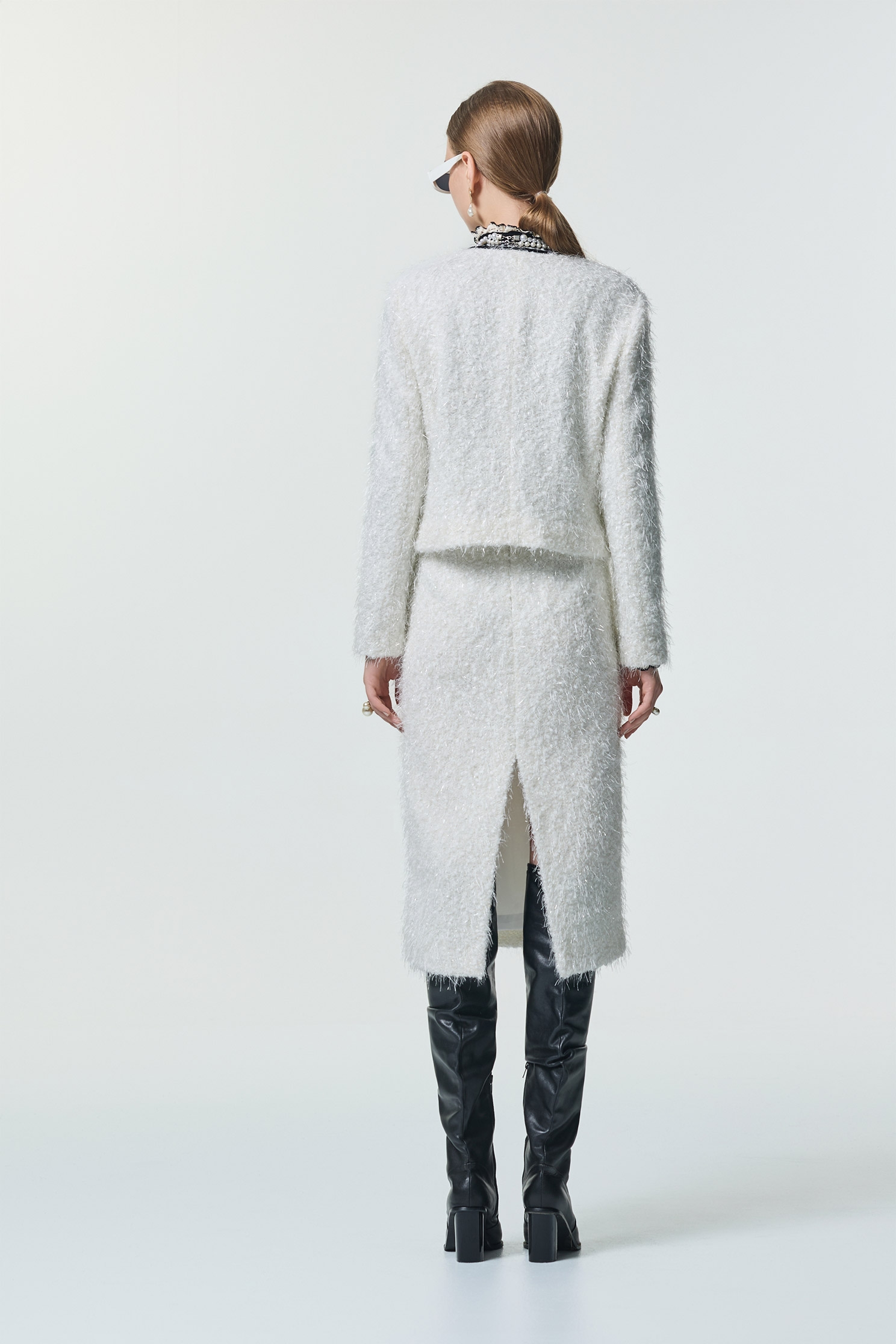 彈性花呢羽毛紗黑蝴蝶結縫飾外套彈性花呢羽毛紗黑蝴蝶結縫飾外套,一般外套,上班OL穿搭,外套,小香風外套,春夏穿搭,時髦成套搭配,蝴蝶結