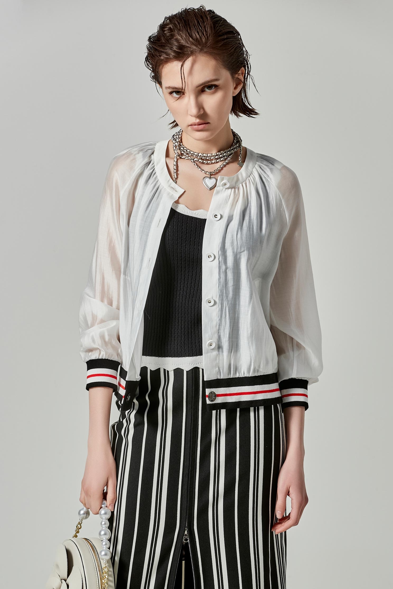 配色羅紋微透絲棉外套配色羅紋微透絲棉外套,一般外套,人氣商品,外套,春夏穿搭,白色外套,防曬最多選擇