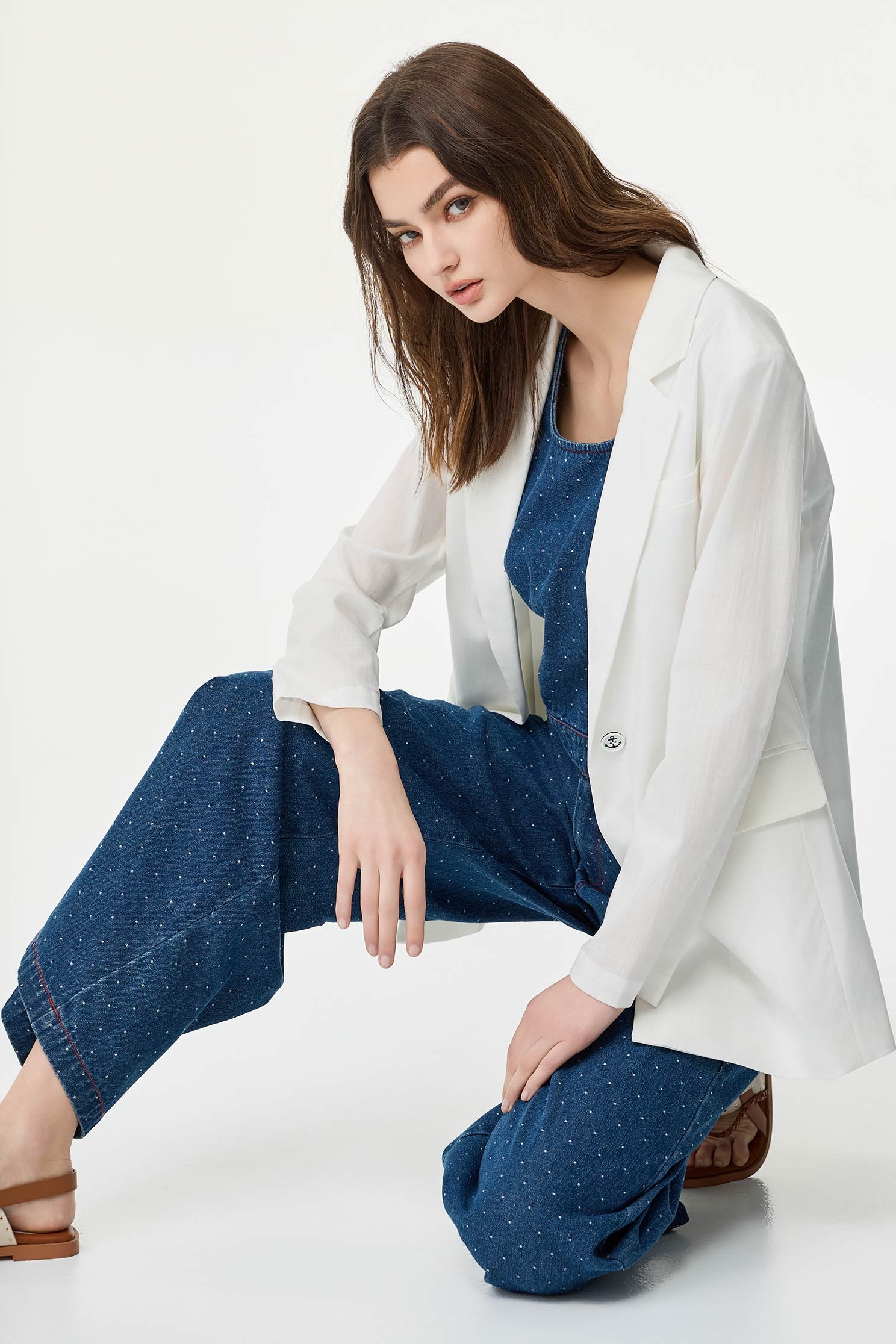 白色棉麻長版西裝外套白色棉麻長版西裝外套,一般外套,上班OL穿搭,外套,春夏穿搭,時髦成套搭配,白色外套,西裝外套