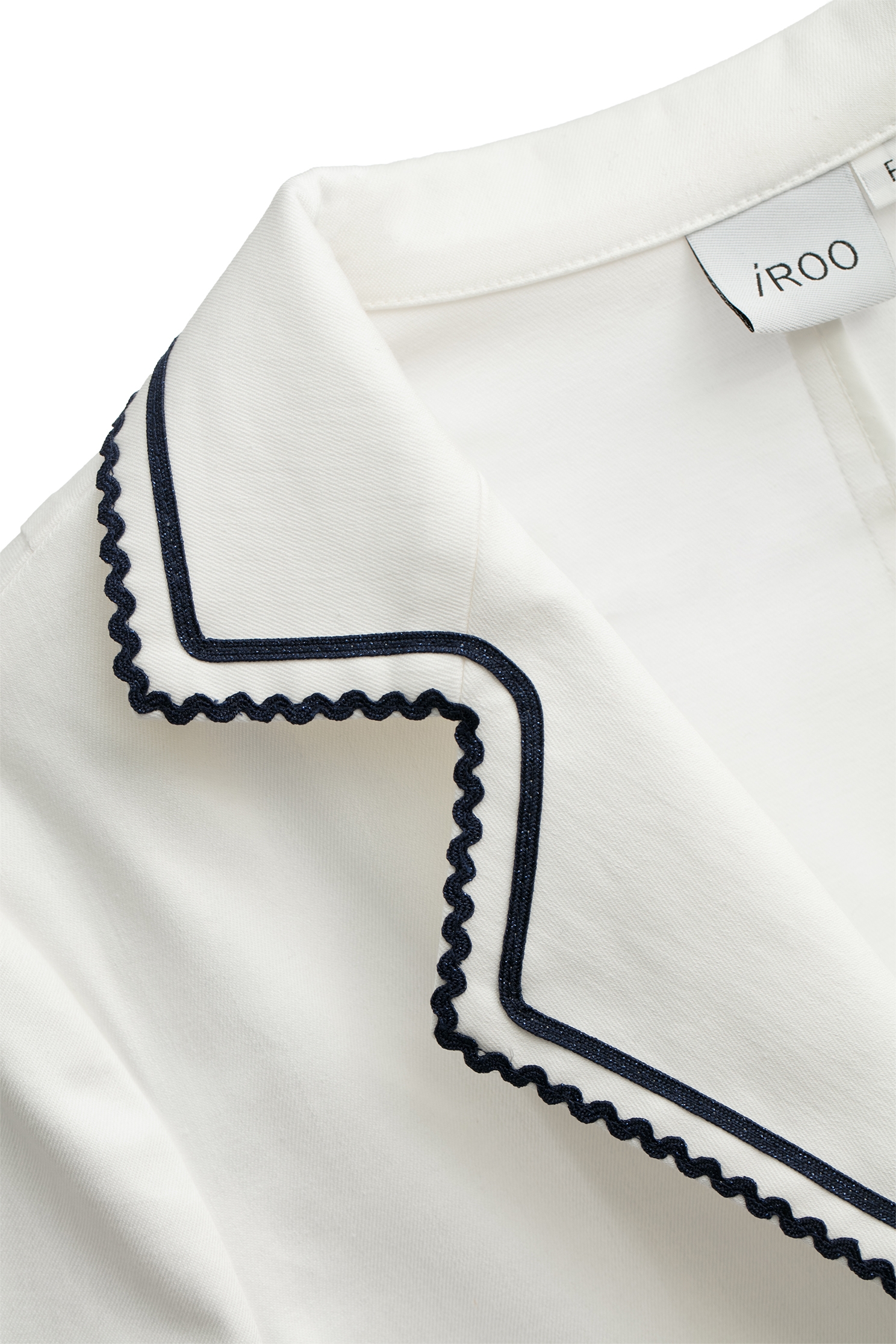 綴波浪織帶短版外套綴波浪織帶短版外套,一般外套,外套,春夏穿搭,白色外套,西裝外套