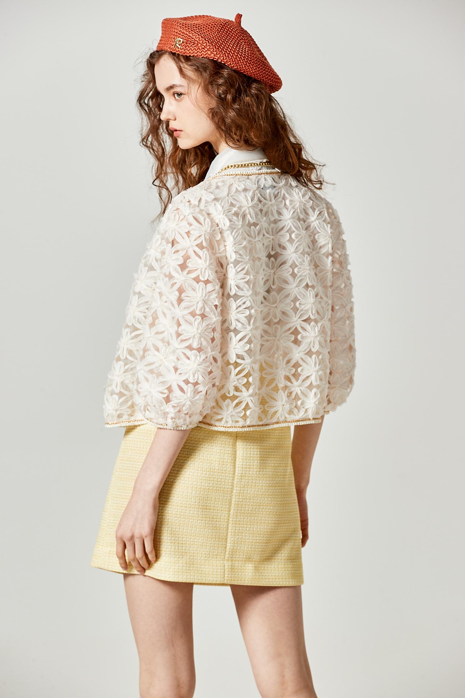 立體海島梔子花外套立體海島梔子花外套,一般外套,刺繡,外套,小香風,春夏穿搭,防曬最多選擇