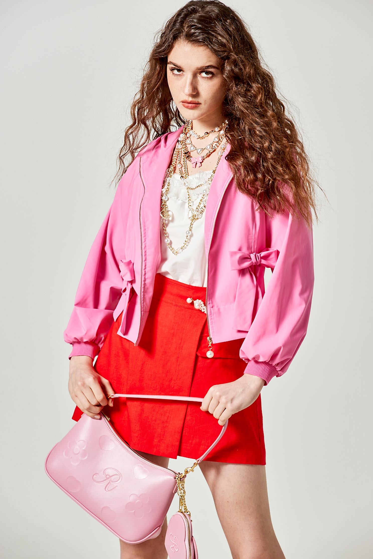 燈籠海棠色防曬抗皺連帽外套燈籠海棠色防曬抗皺連帽外套,一般外套,人氣商品,外套,春夏穿搭,蝴蝶結,防曬最多選擇