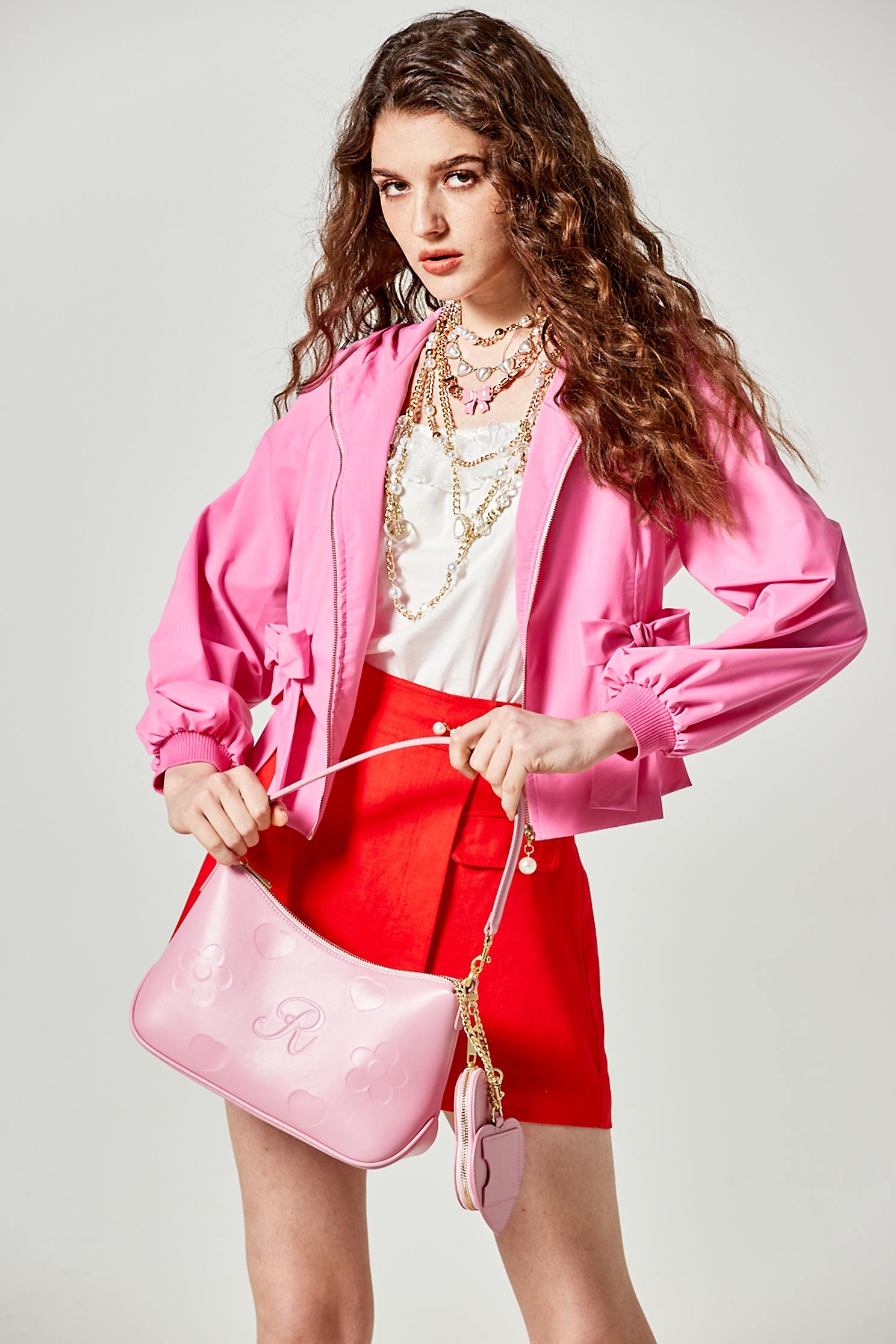 燈籠海棠色防曬抗皺連帽外套燈籠海棠色防曬抗皺連帽外套,一般外套,人氣商品,外套,春夏穿搭,蝴蝶結,防曬最多選擇