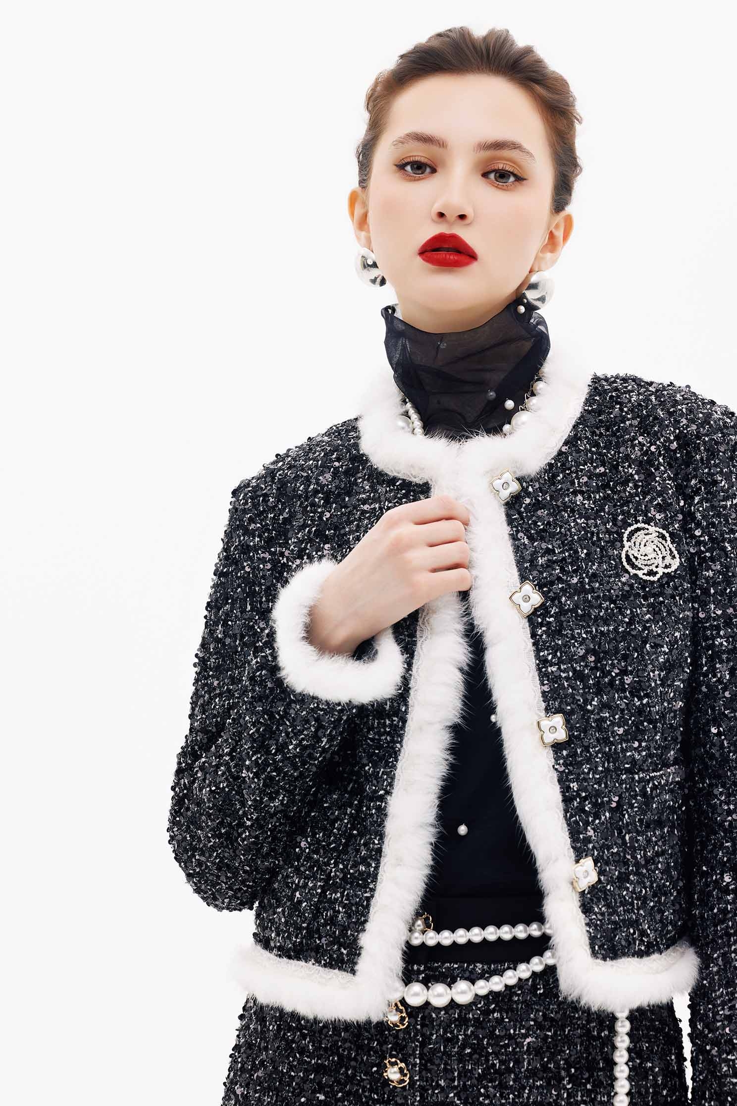 珍珠花朵別針小香復古外套珍珠花朵別針小香復古外套,一般外套,上班OL穿搭,人氣商品,外套,春夏穿搭,時髦成套搭配,派對特輯,珍珠,花花世界