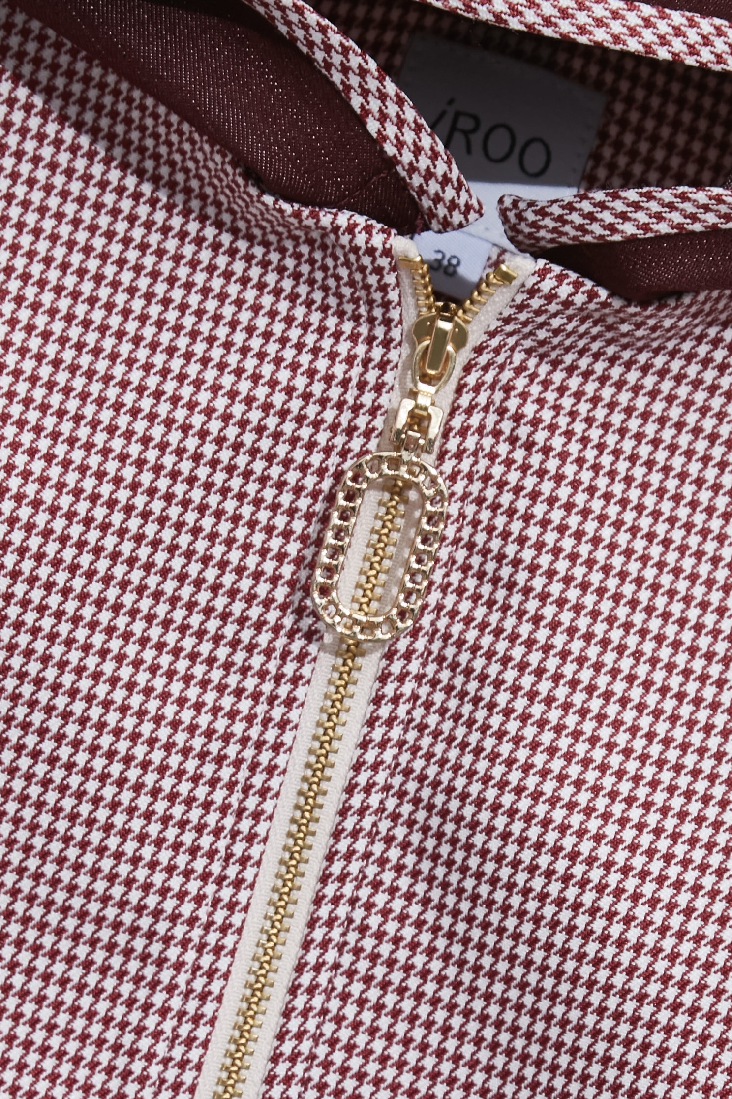 櫻桃巧克力色格紋外套櫻桃巧克力色格紋外套,人氣商品,外套,春夏穿搭,格紋,連帽外套,長袖外套