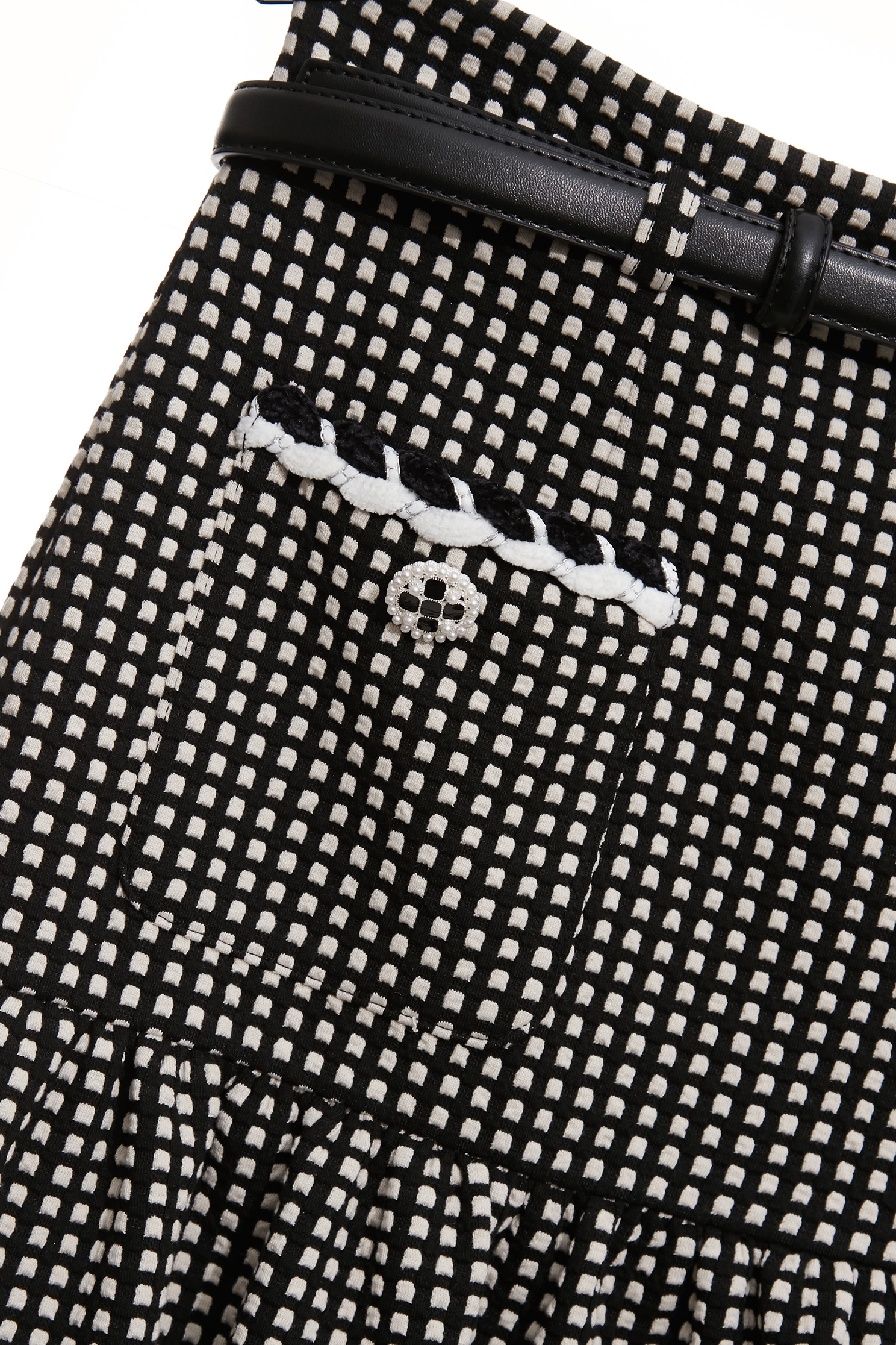 黑白格彈性俏麗短裙黑白格彈性俏麗短裙,春夏穿搭,珍珠,短裙