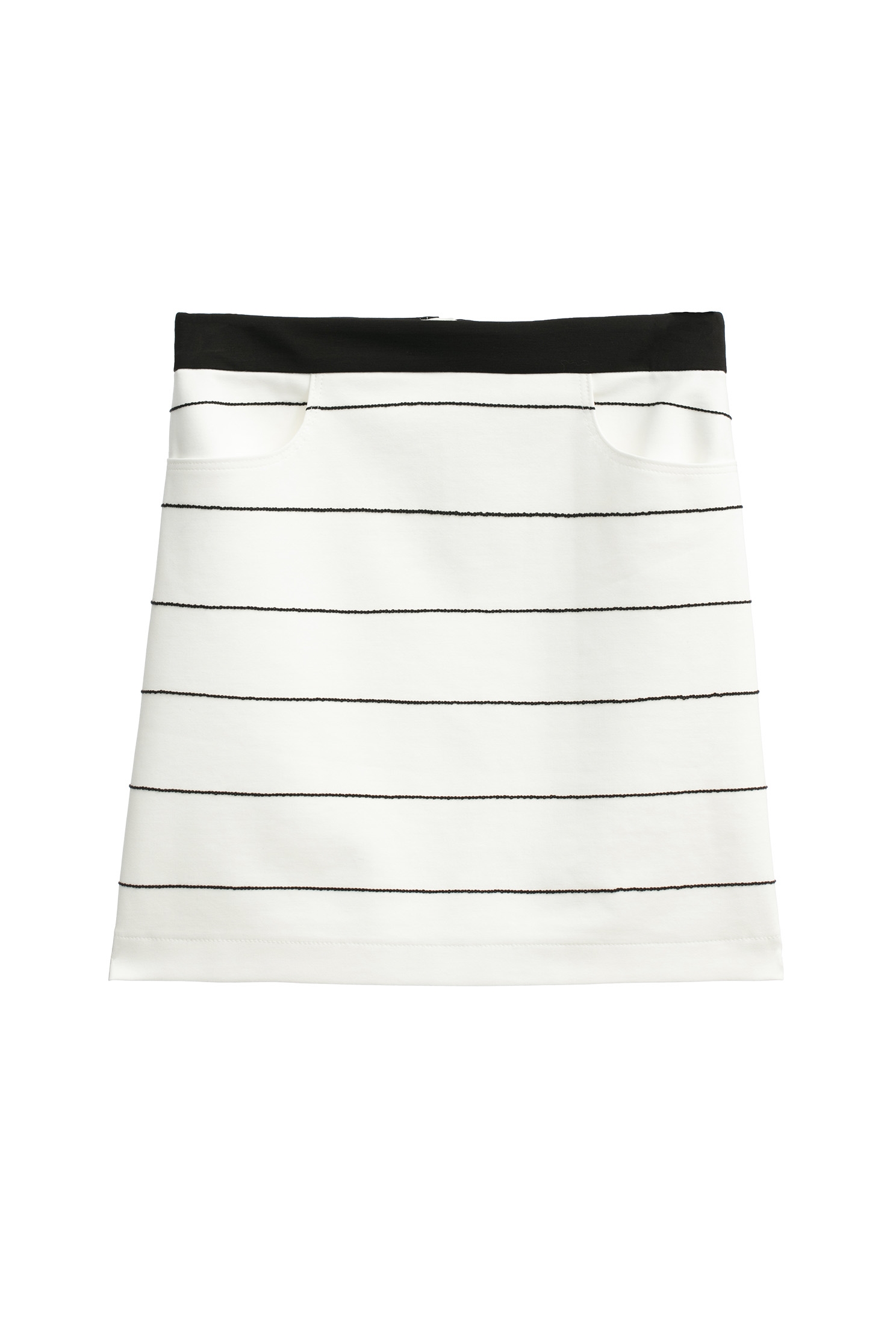 精緻黑白配色鎖鏈繡短裙精緻黑白配色鎖鏈繡短裙,春夏穿搭,條紋,白色裙子,短裙,窄裙