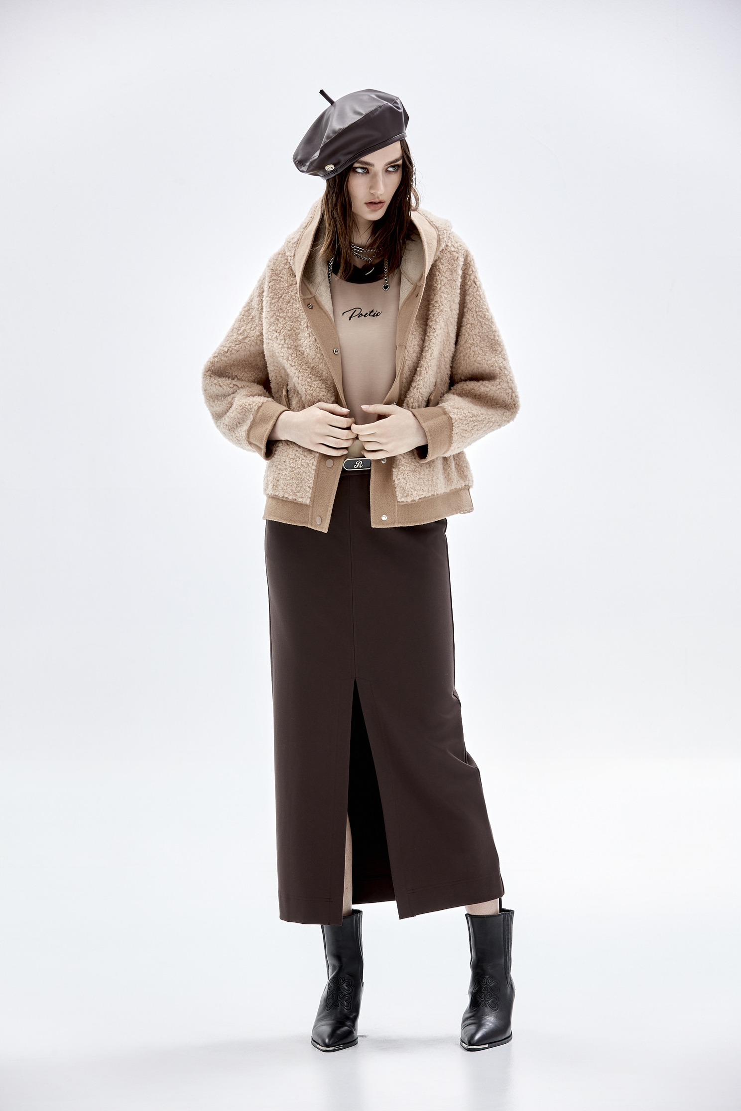 焦糖色修身開衩直筒長裙焦糖色修身開衩直筒長裙,春夏穿搭,窄裙